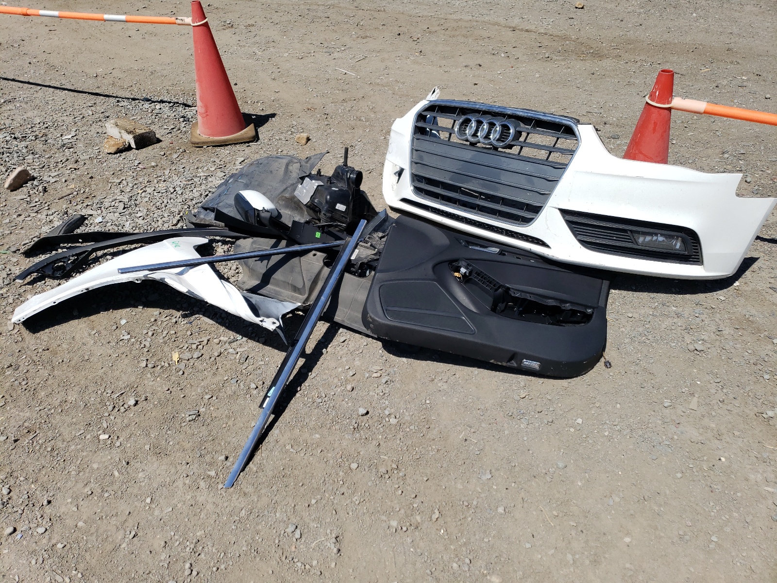 WAUEFAFL7DA055375 2013 Audi A4 Premium Plus