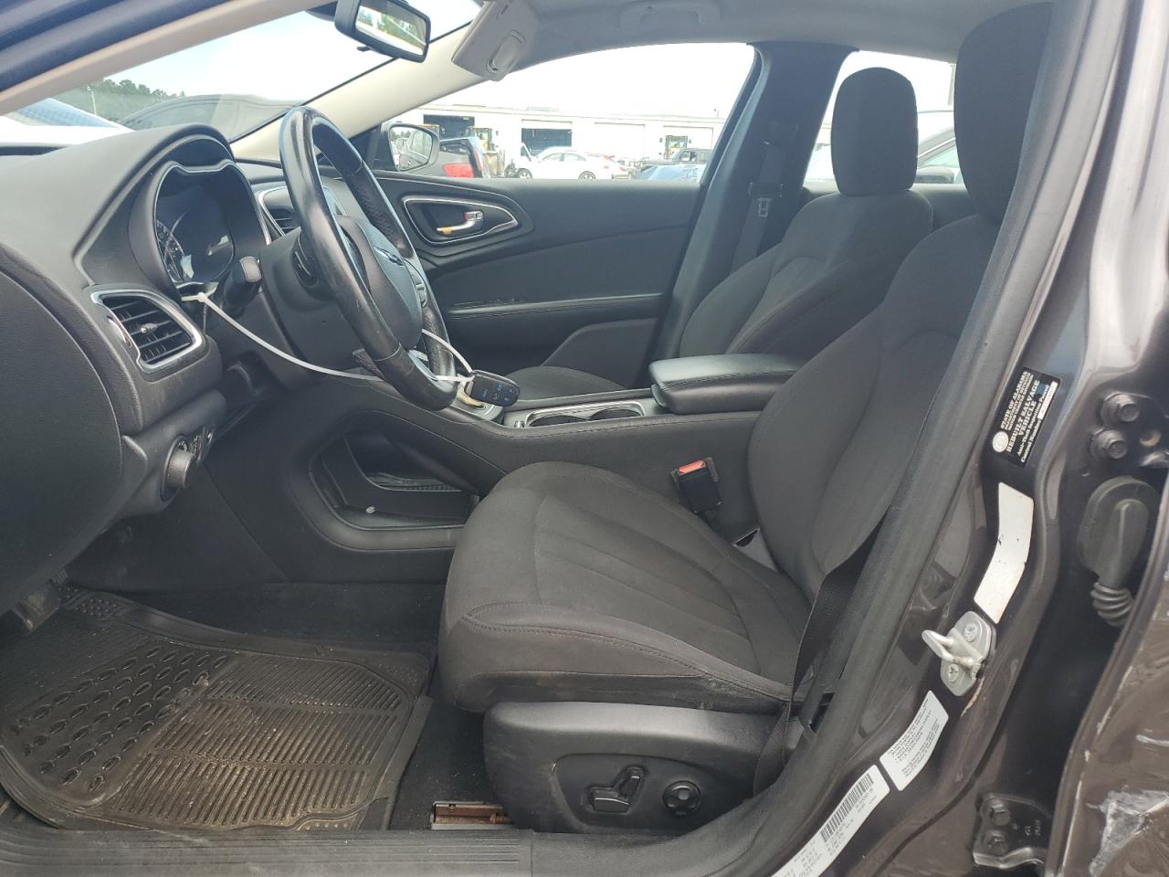 2015 Chrysler 200 Limited VIN: 1C3CCCAB8FN687752 Lot: 63524394