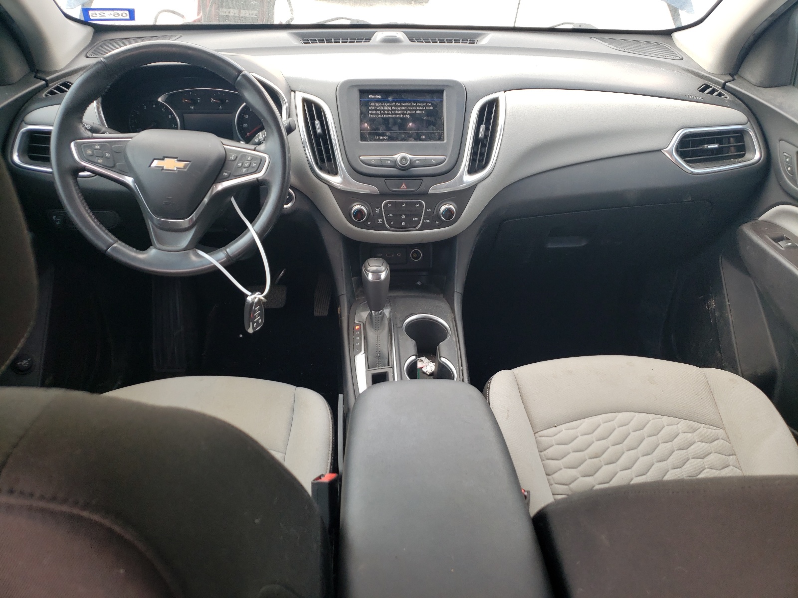 2GNAXKEV8K6273656 2019 Chevrolet Equinox Lt