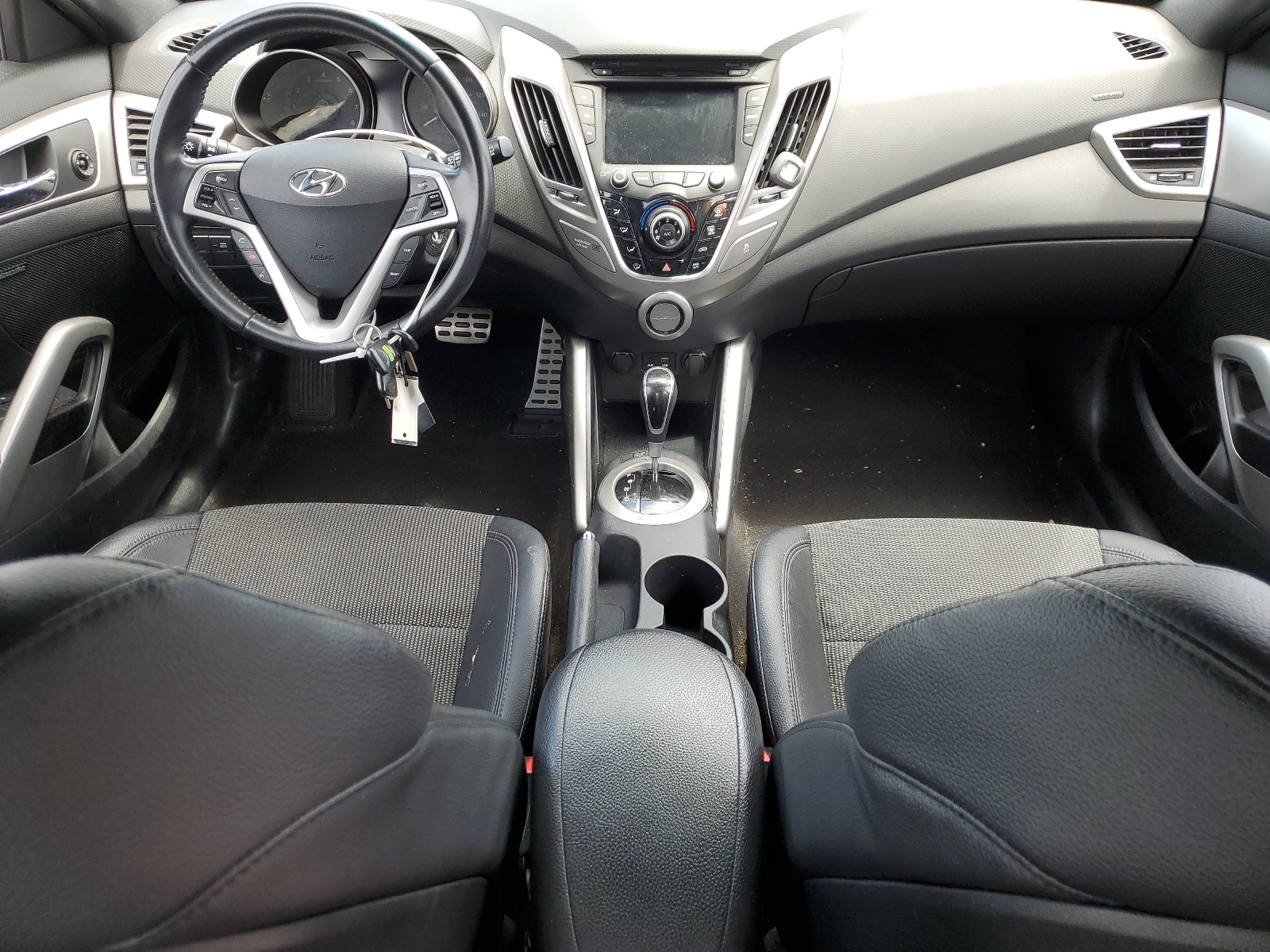 KMHTC6AD6GU254058 2016 Hyundai Veloster