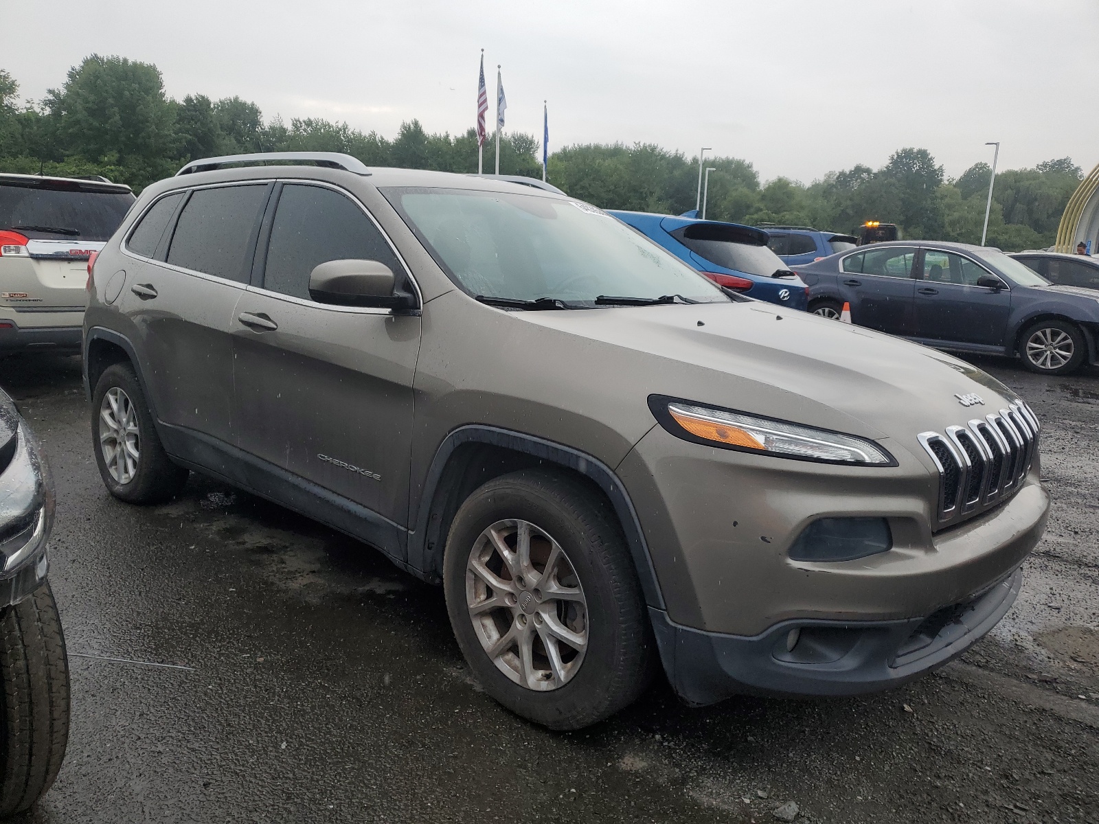 2016 Jeep Cherokee Latitude vin: 1C4PJLCB7GW351876