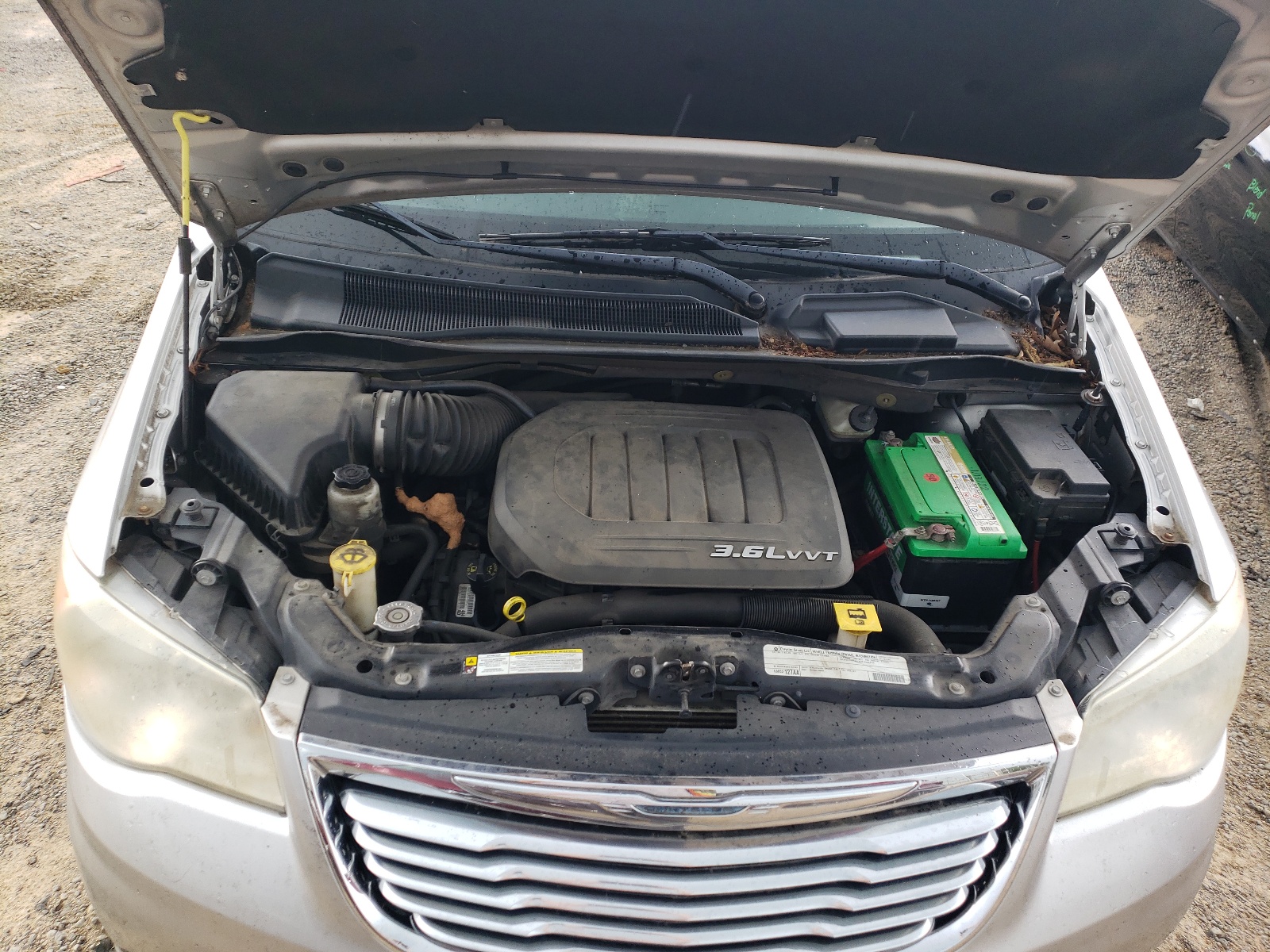 2A4RR8DGXBR675960 2011 Chrysler Town & Country Touring L