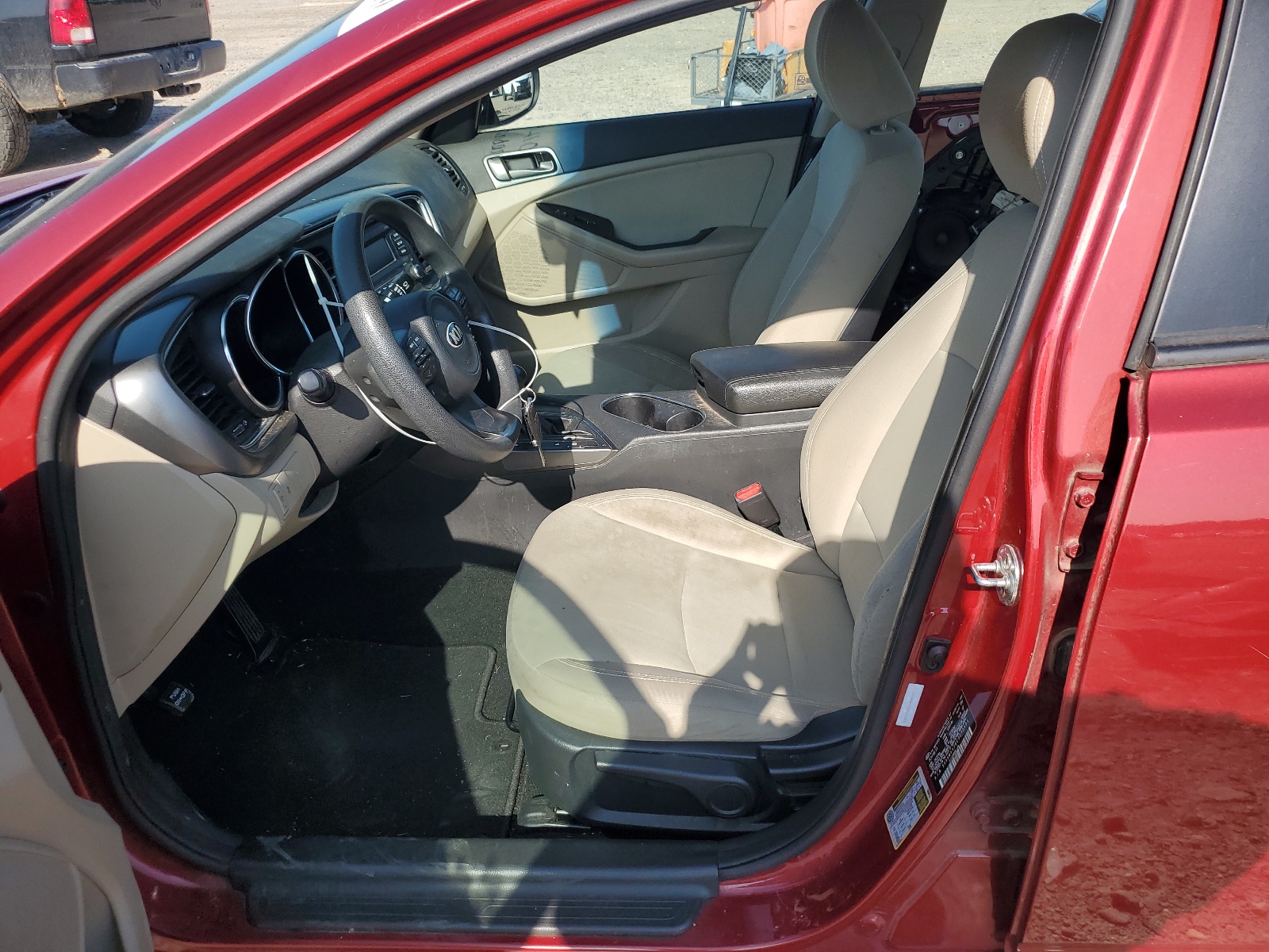 5XXGM4A76EG275481 2014 Kia Optima Lx