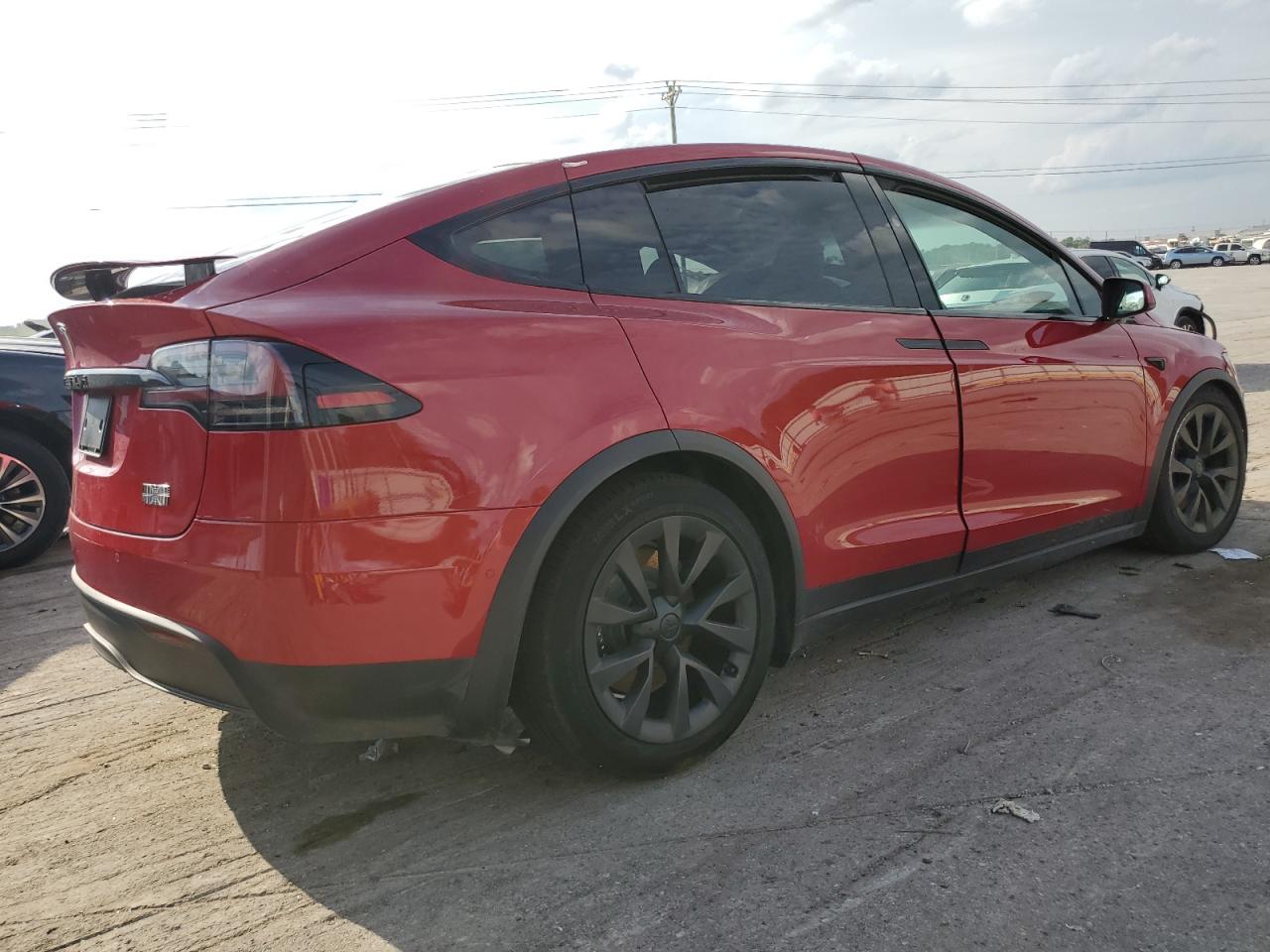 2022 Tesla Model X VIN: 7SAXCBE69NF355372 Lot: 65251344