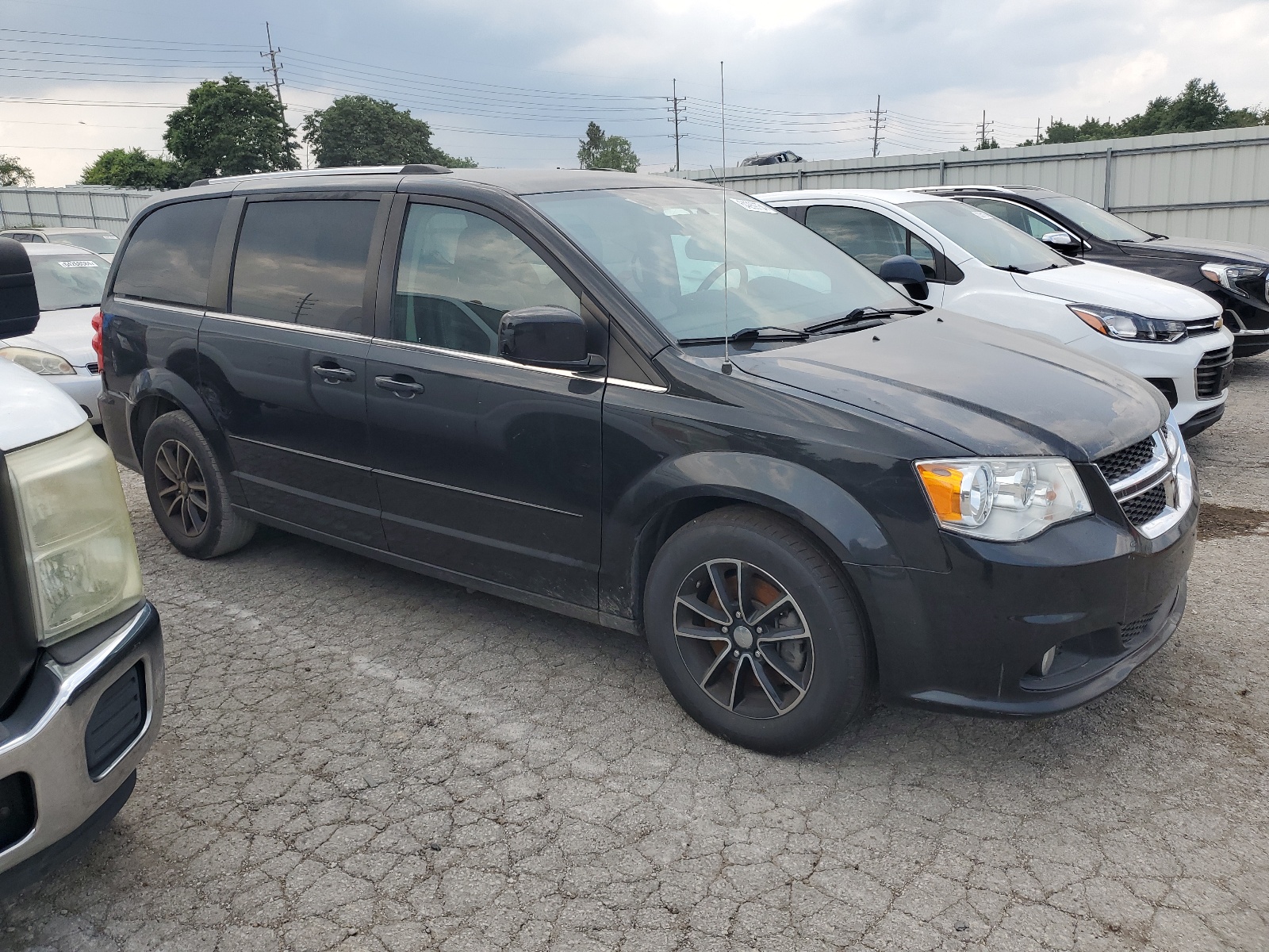 2017 Dodge Grand Caravan Sxt vin: 2C4RDGCG2HR852946