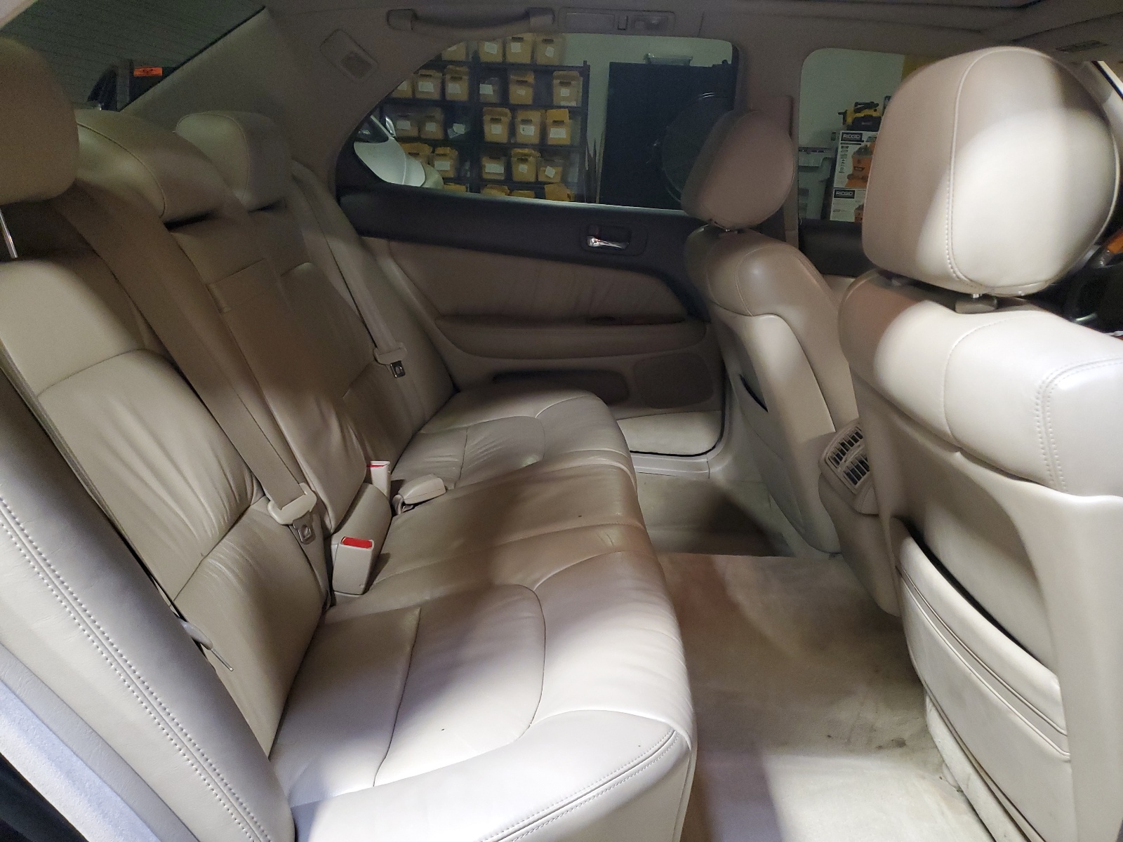 JT8BH28F1Y0179018 2000 Lexus Ls 400