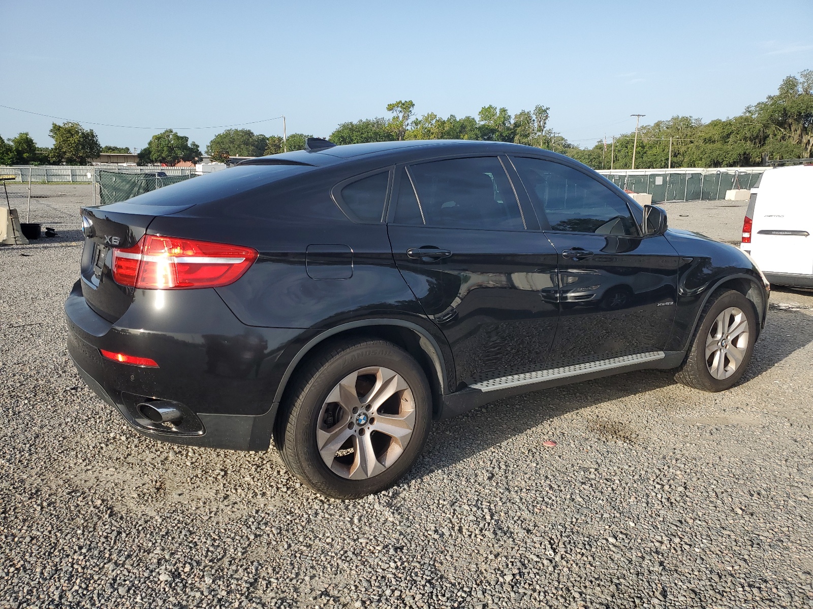 2013 BMW X6 xDrive35I vin: 5UXFG2C56DL784437