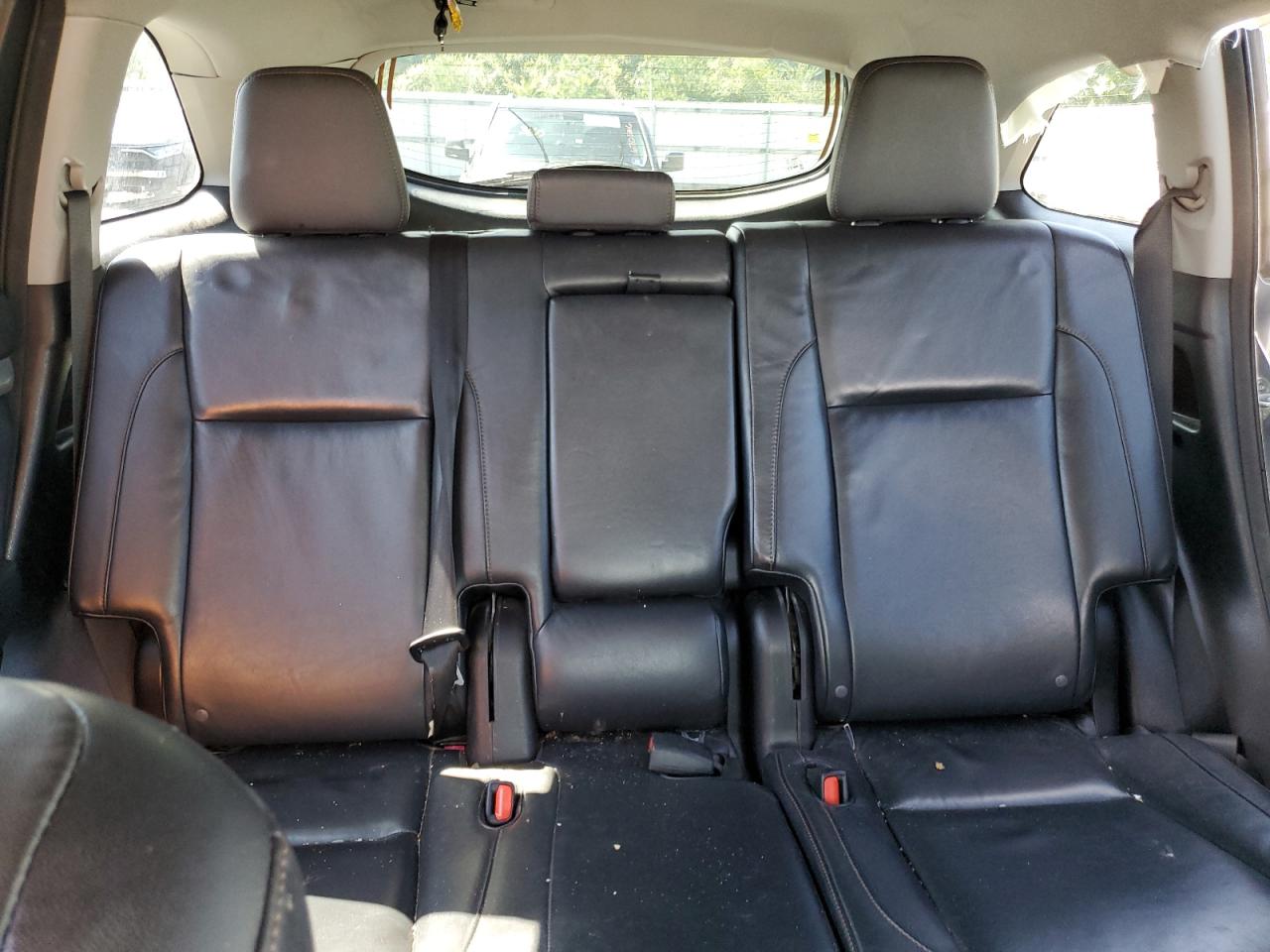 2015 Toyota Highlander Xle VIN: 5TDJKRFH9FS096717 Lot: 63347424