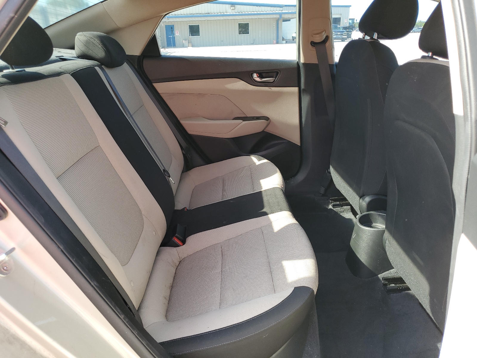 3KPC24A36KE056686 2019 Hyundai Accent Se