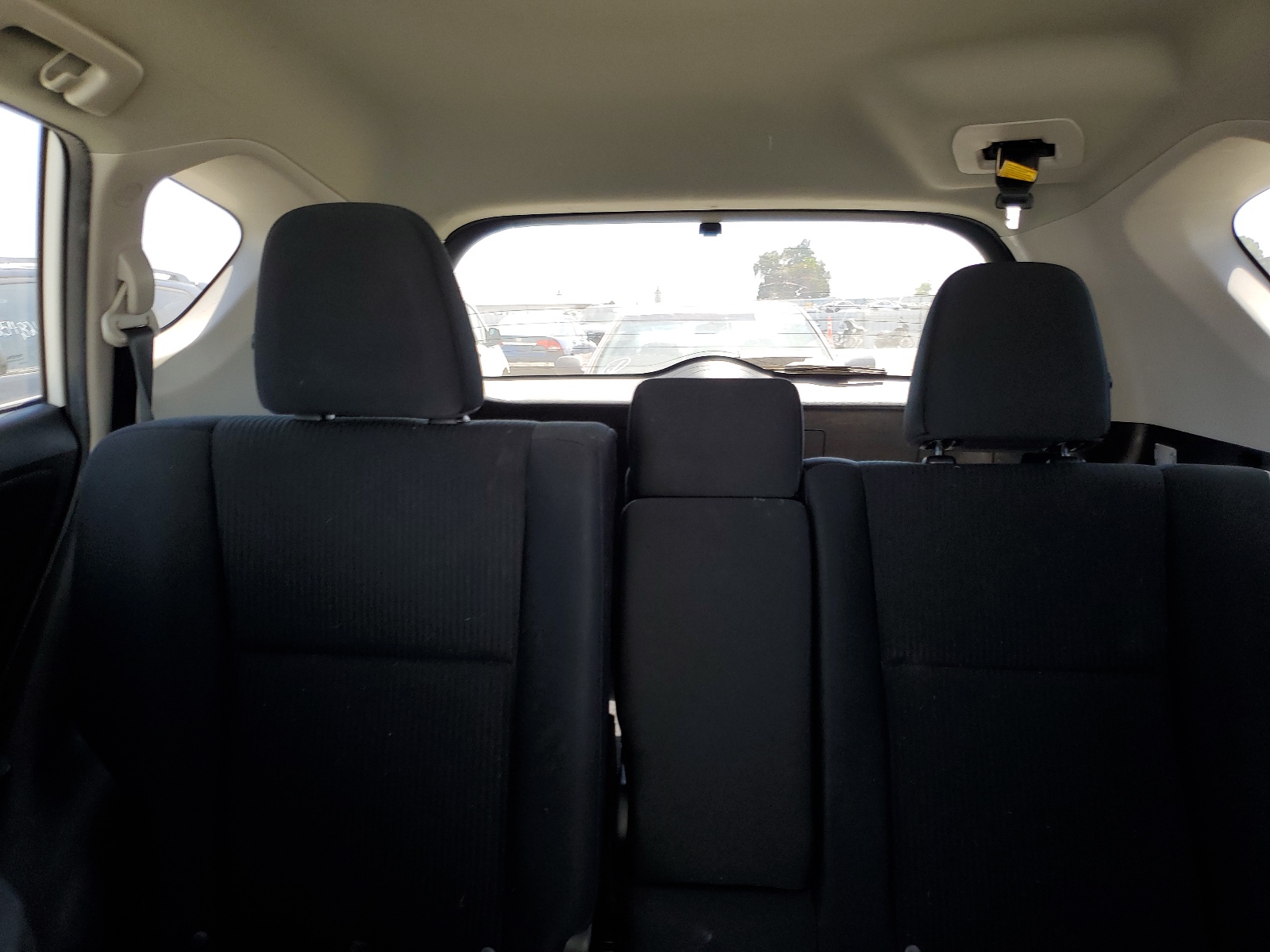 2T3ZFREV9HW352192 2017 Toyota Rav4 Le