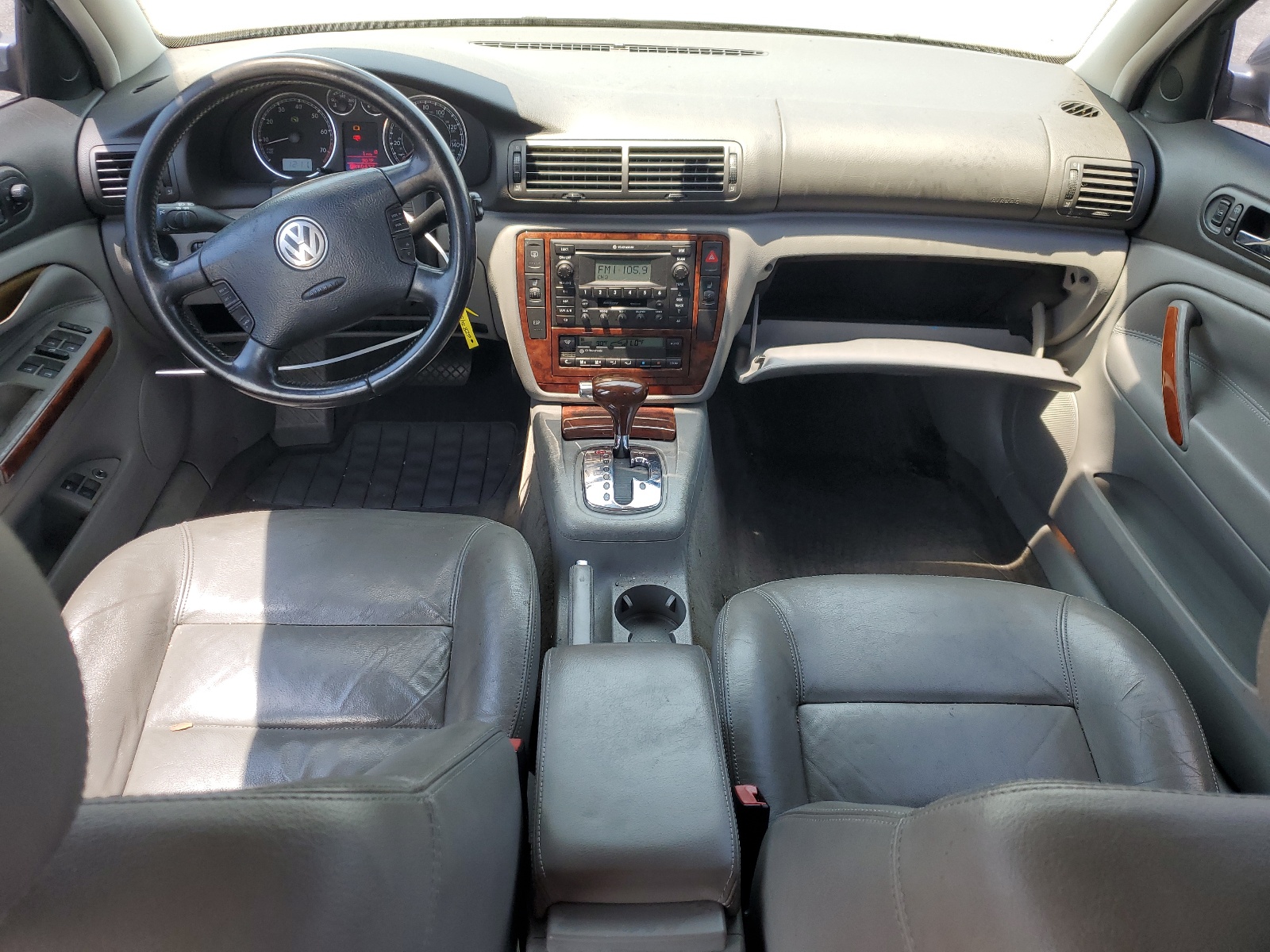 WVWRH63B84P044387 2004 Volkswagen Passat Glx