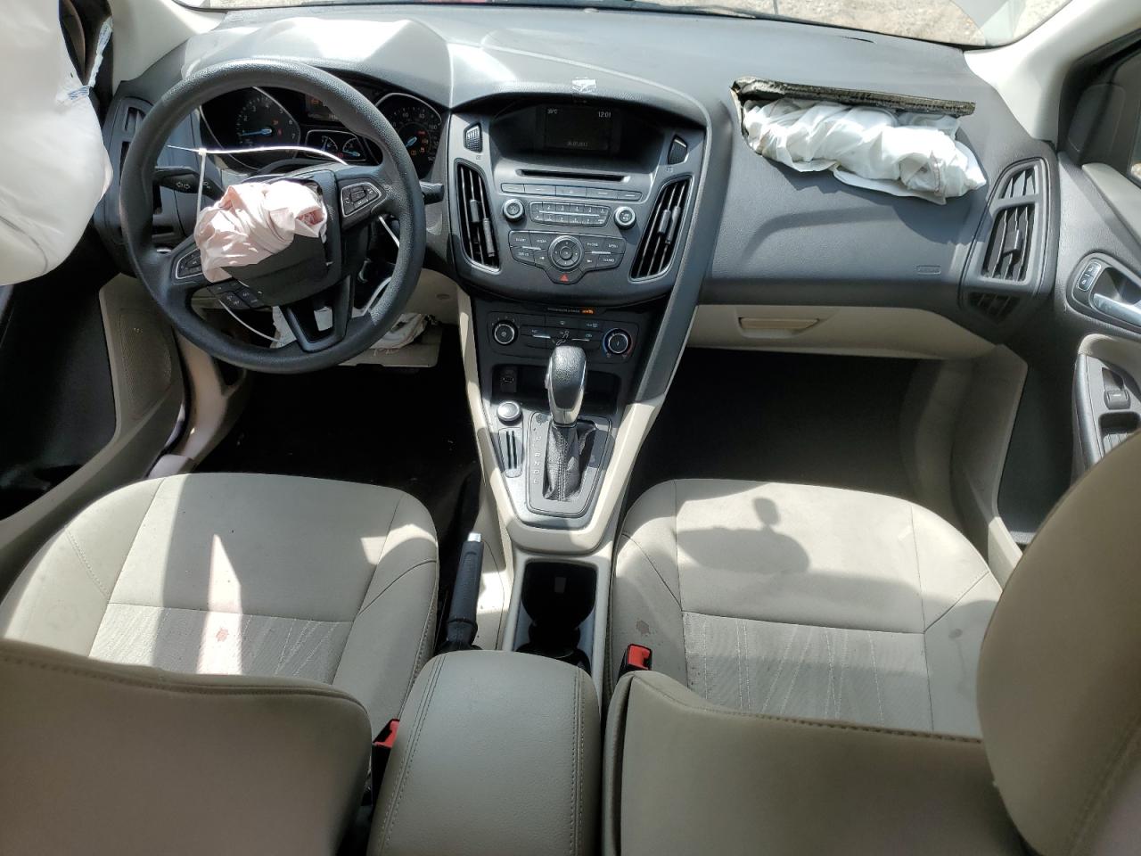 2017 Ford Focus Se VIN: 1FADP3F21HL301688 Lot: 62930354