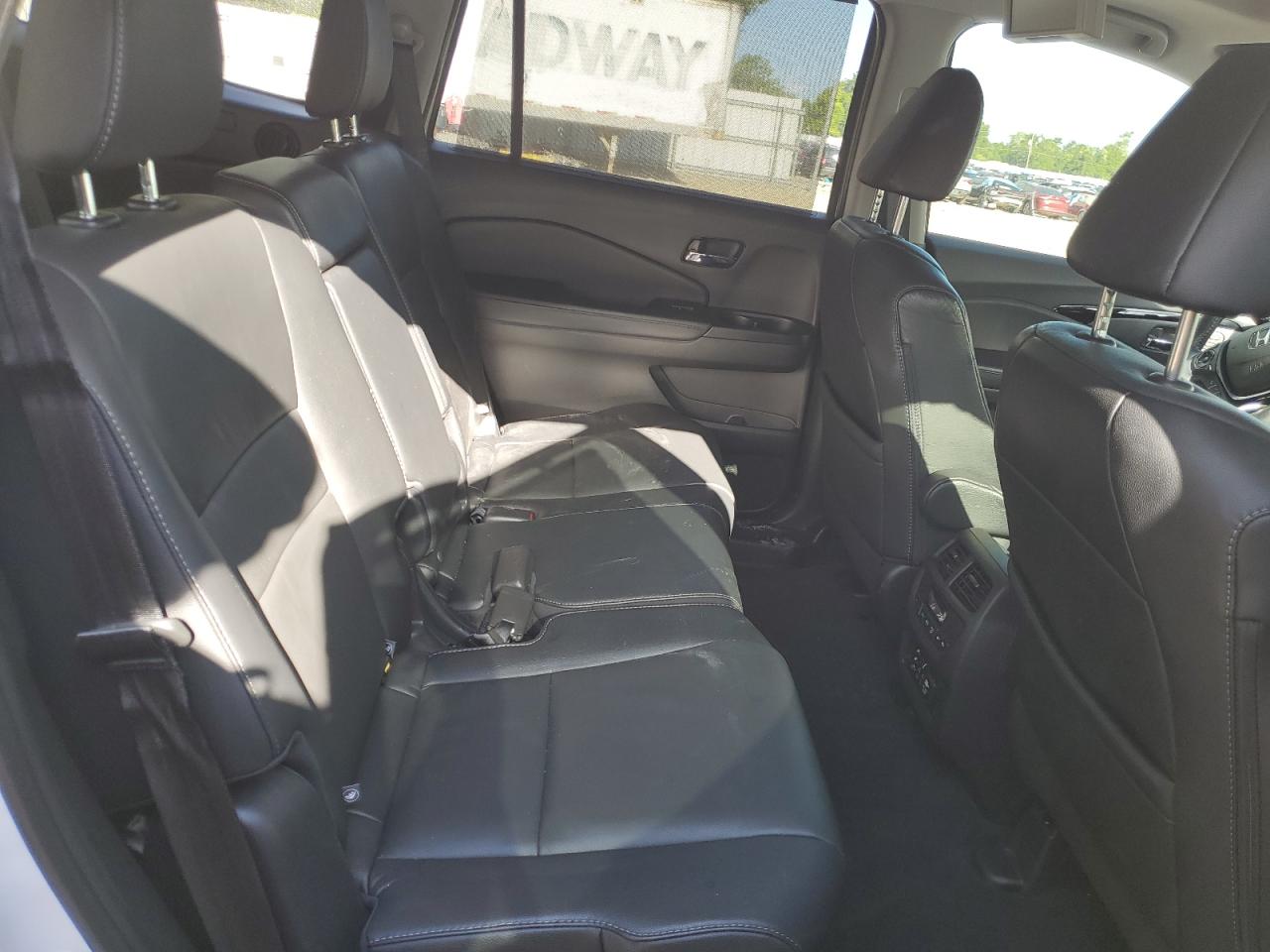 2018 Honda Pilot Touring VIN: 5FNYF6H94JB003526 Lot: 63622494