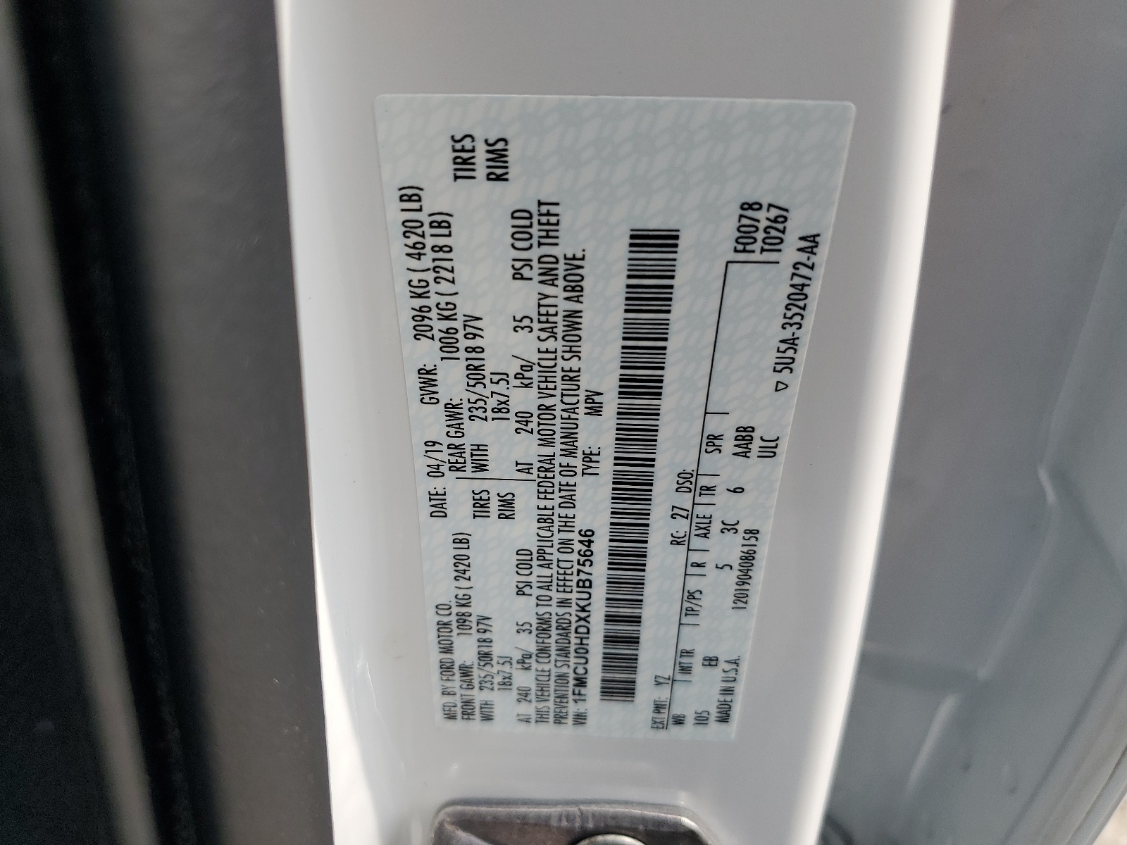 1FMCU0HDXKUB75646 2019 Ford Escape Sel