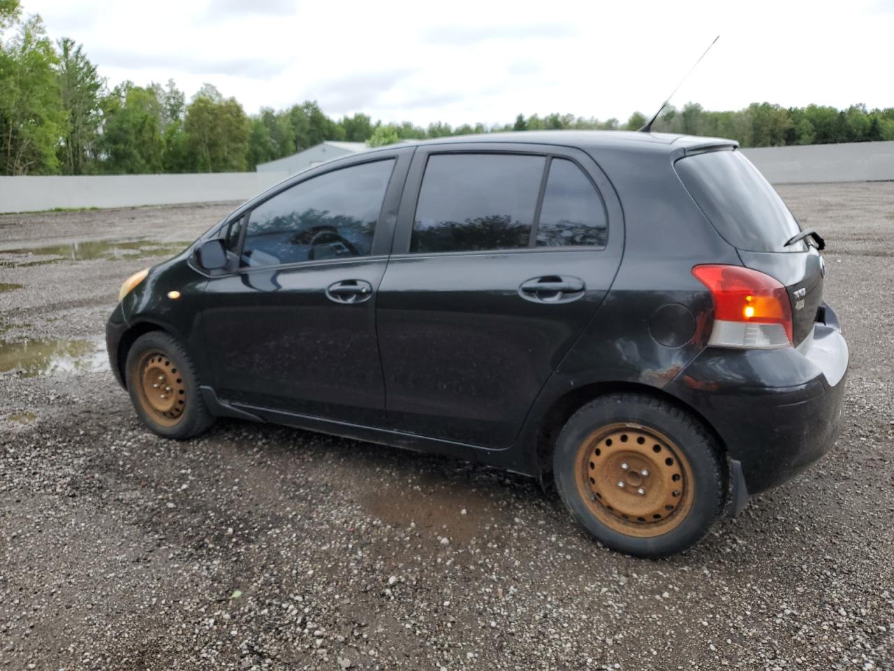 2009 Toyota Yaris VIN: JTDKT923695266862 Lot: 62863034