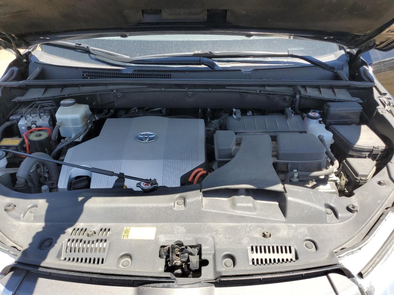 2018 Toyota Highlander Hybrid VIN: 5TDJGRFH2JS045215 Lot: 61429364