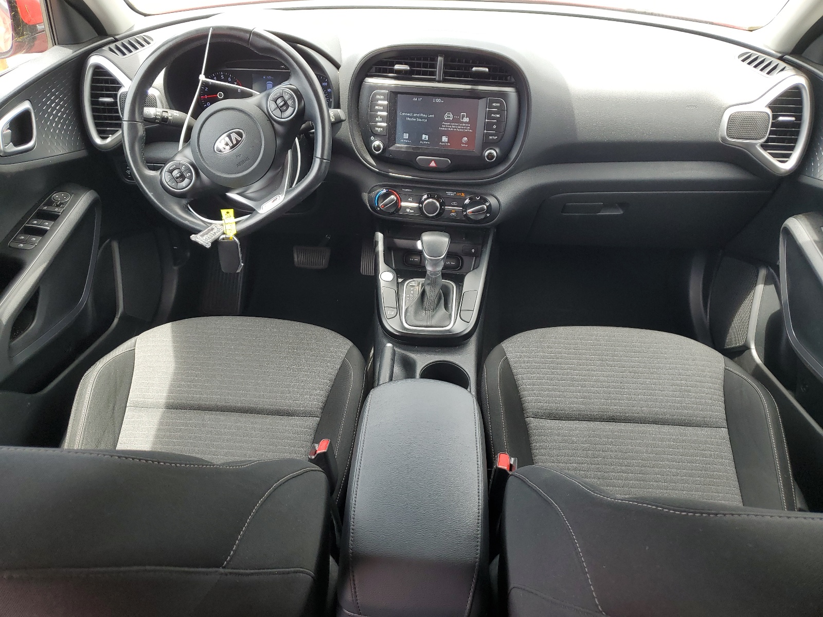 KNDJ63AU8L7035600 2020 Kia Soul Gt Line