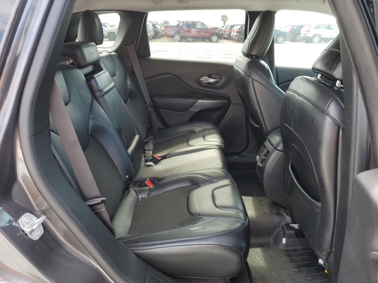 2019 Jeep Cherokee Latitude Plus VIN: 1C4PJLLB3KD159505 Lot: 62910414