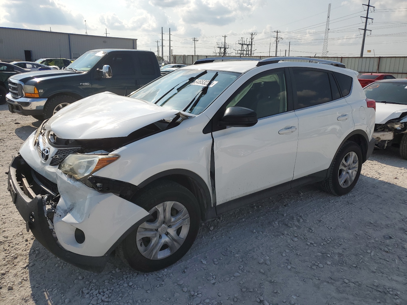 2015 Toyota Rav4 Le vin: JTMBFREV7FJ033130