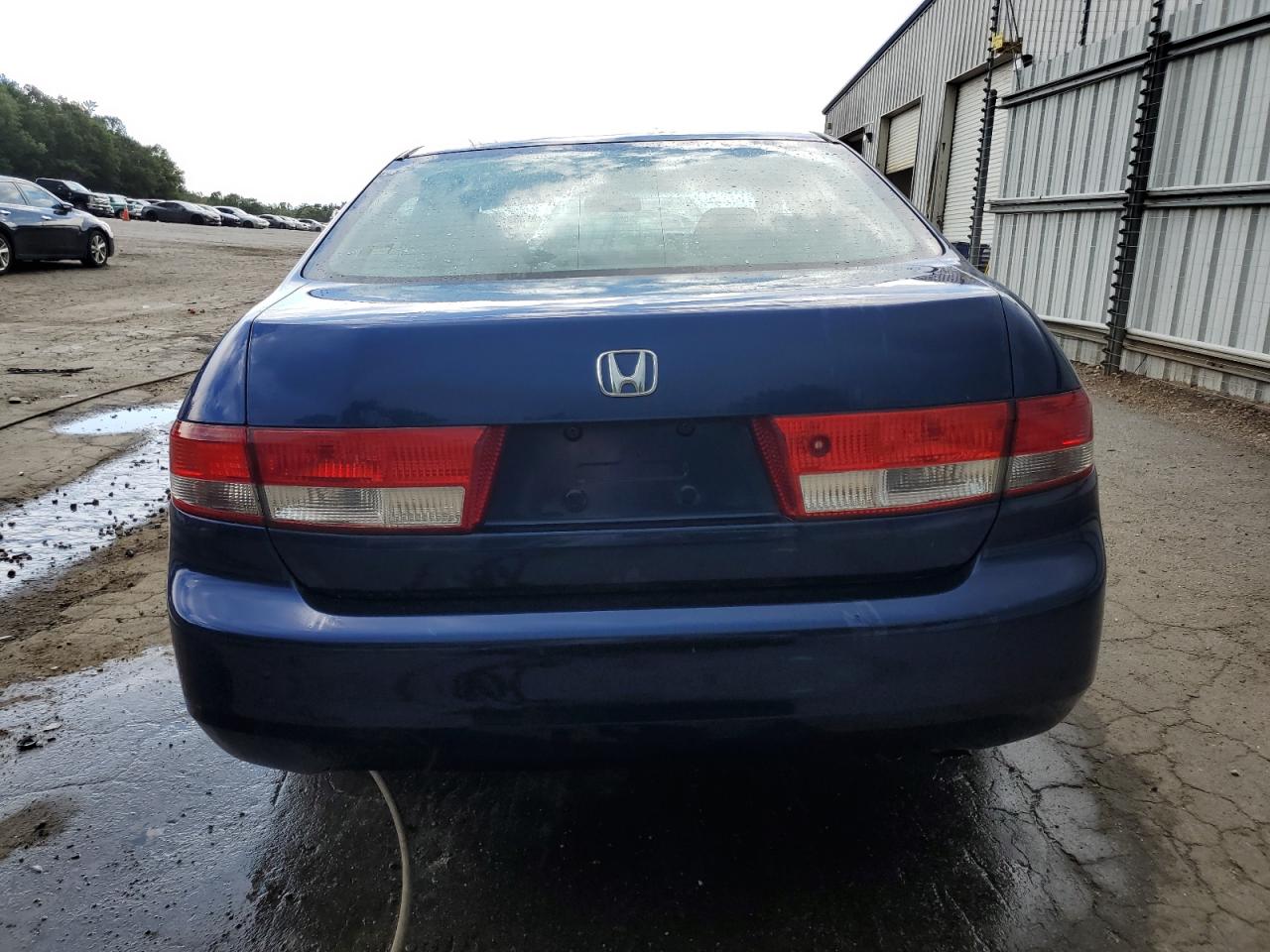 1HGCM563X4A041138 2004 Honda Accord Lx