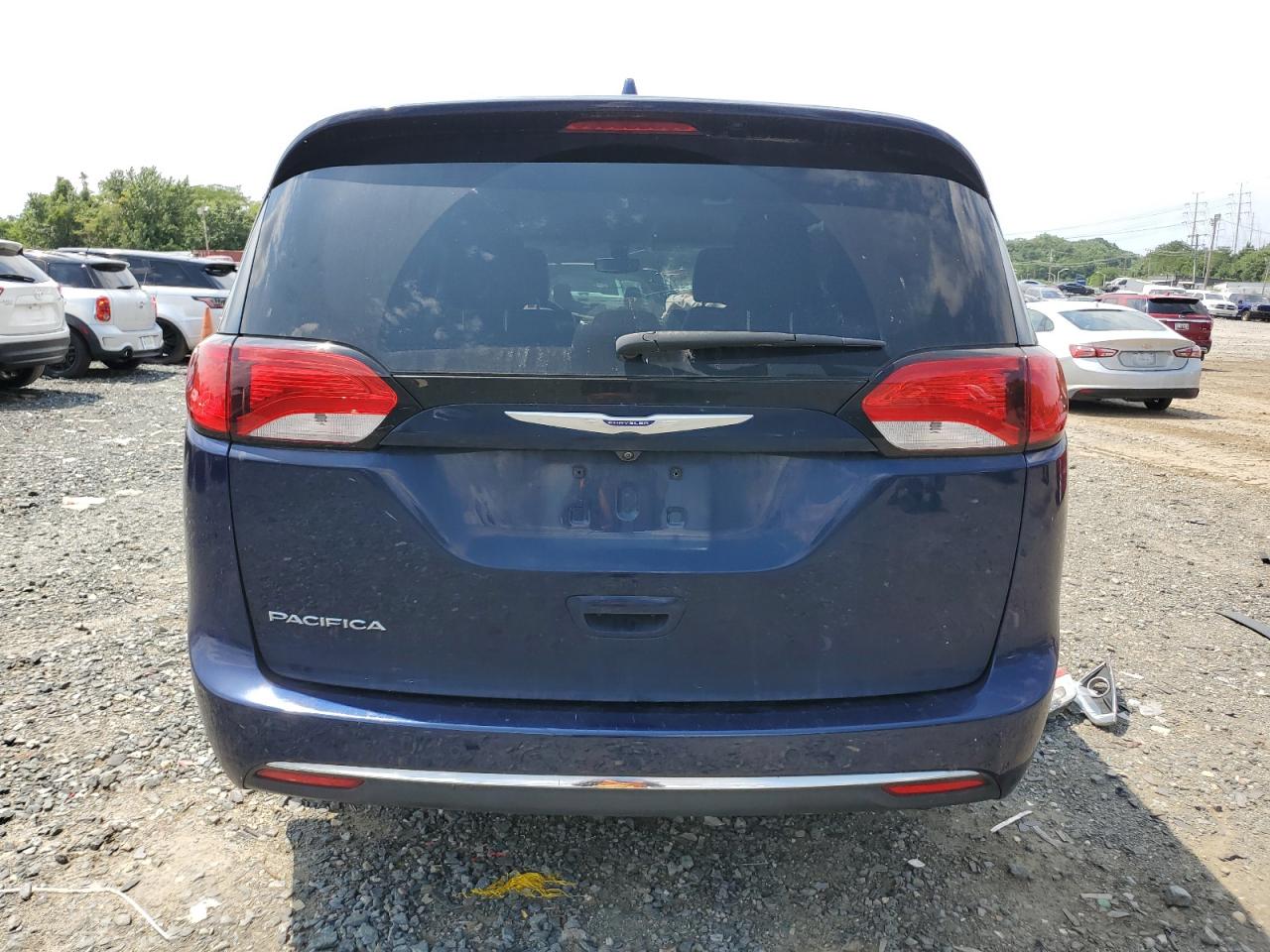 2019 Chrysler Pacifica Touring L VIN: 2C4RC1BG1KR597487 Lot: 63702374