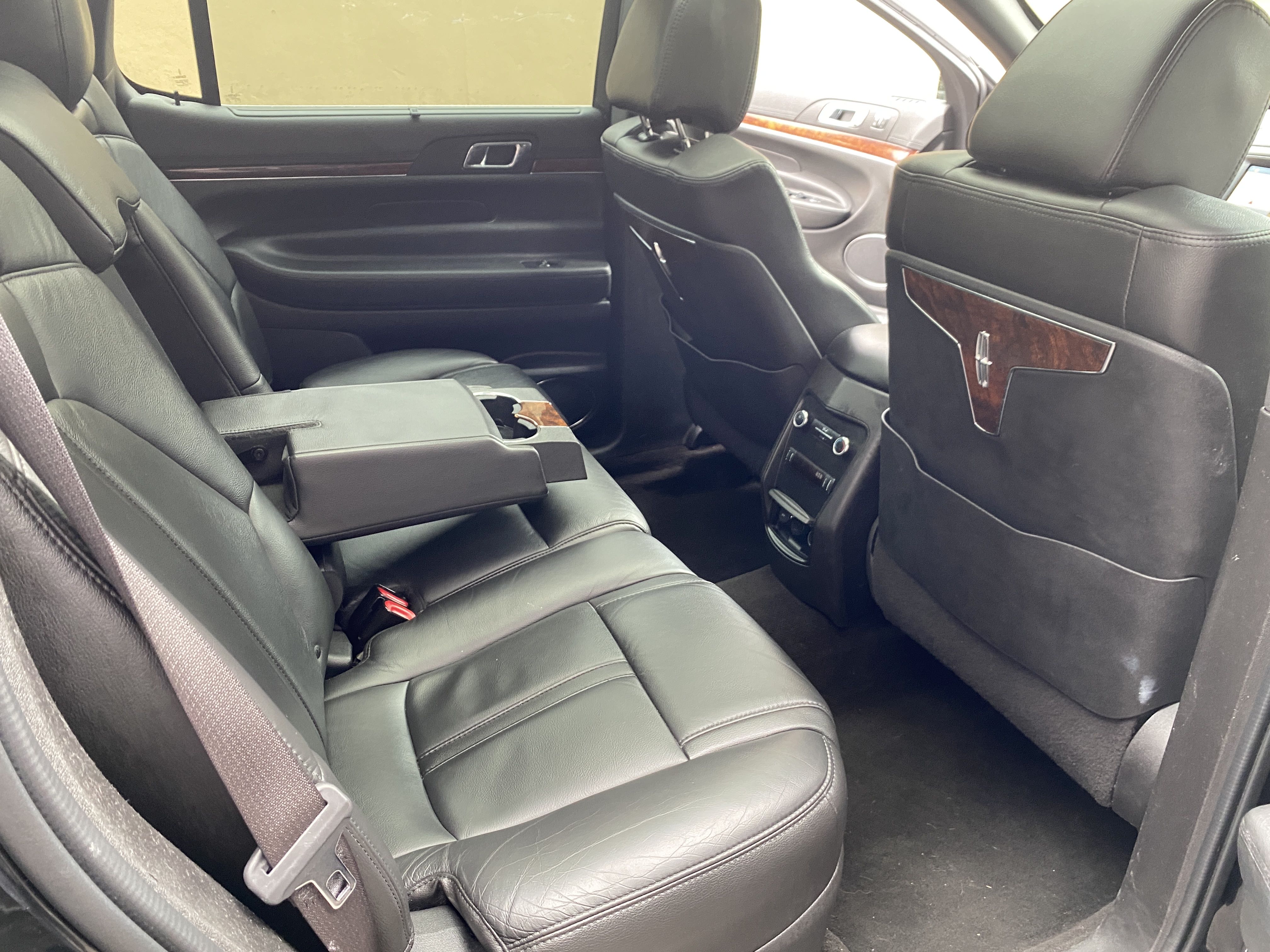 2019 Lincoln Mkt vin: 2LMHJ5NK8KBL00880