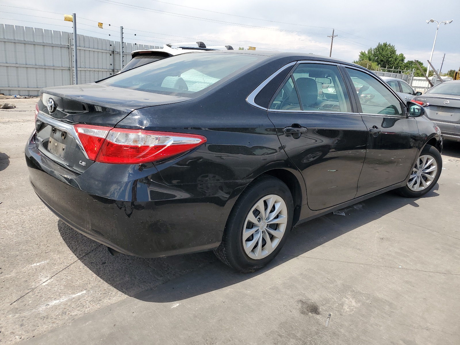 4T4BF1FK2FR501044 2015 Toyota Camry Le