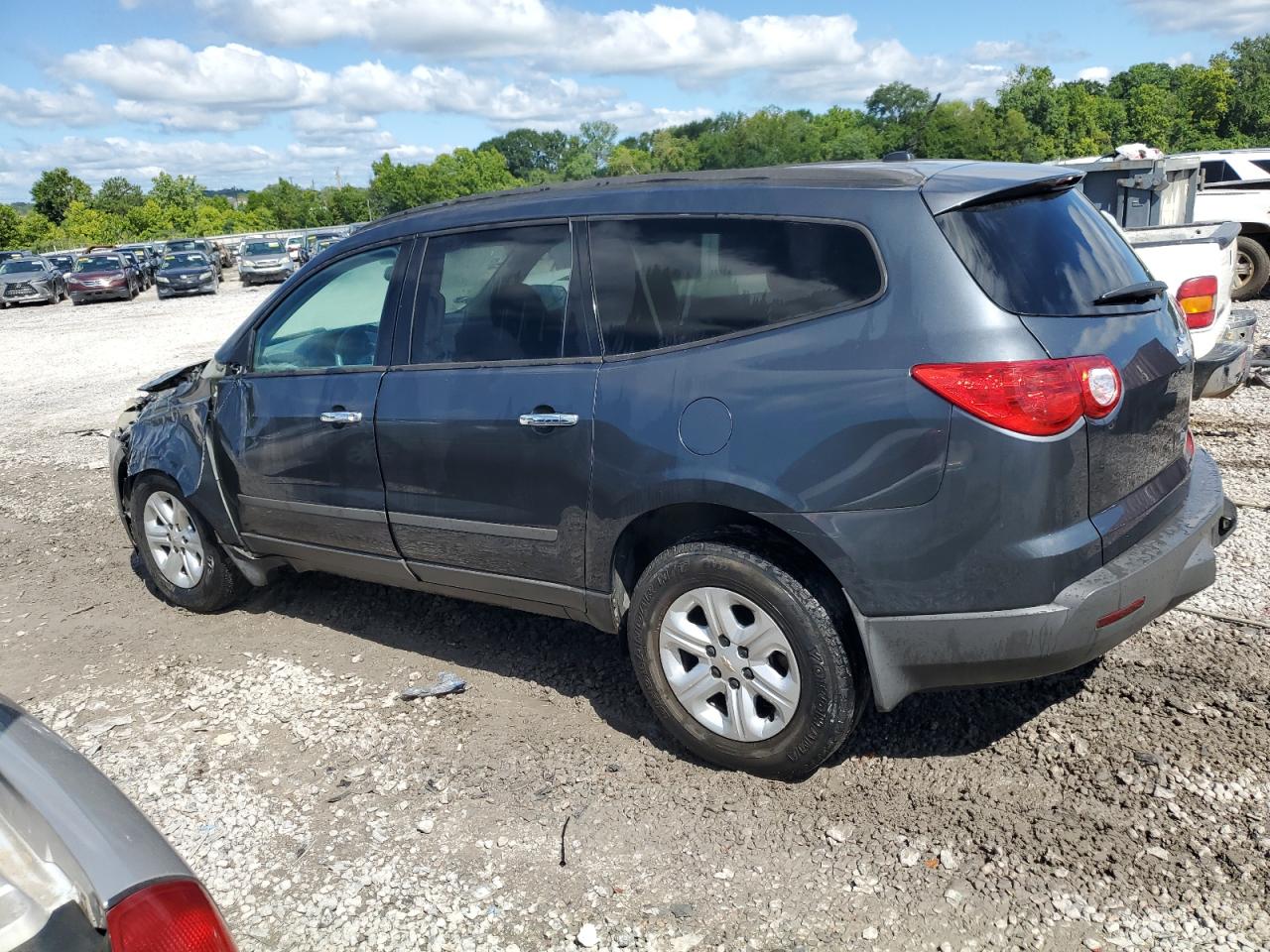 2011 Chevrolet Traverse Ls VIN: 1GNKRFED9BJ272712 Lot: 61619054