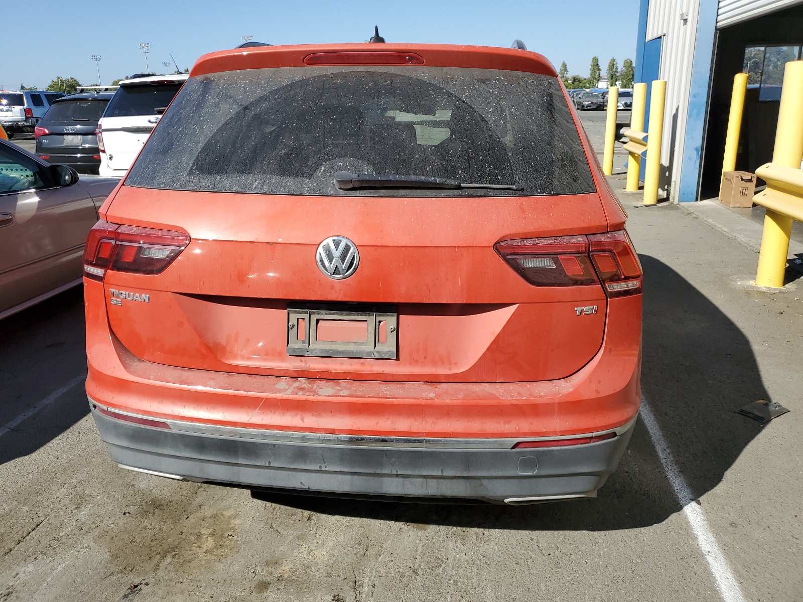 2018 Volkswagen Tiguan Se vin: 3VV3B7AX5JM007926