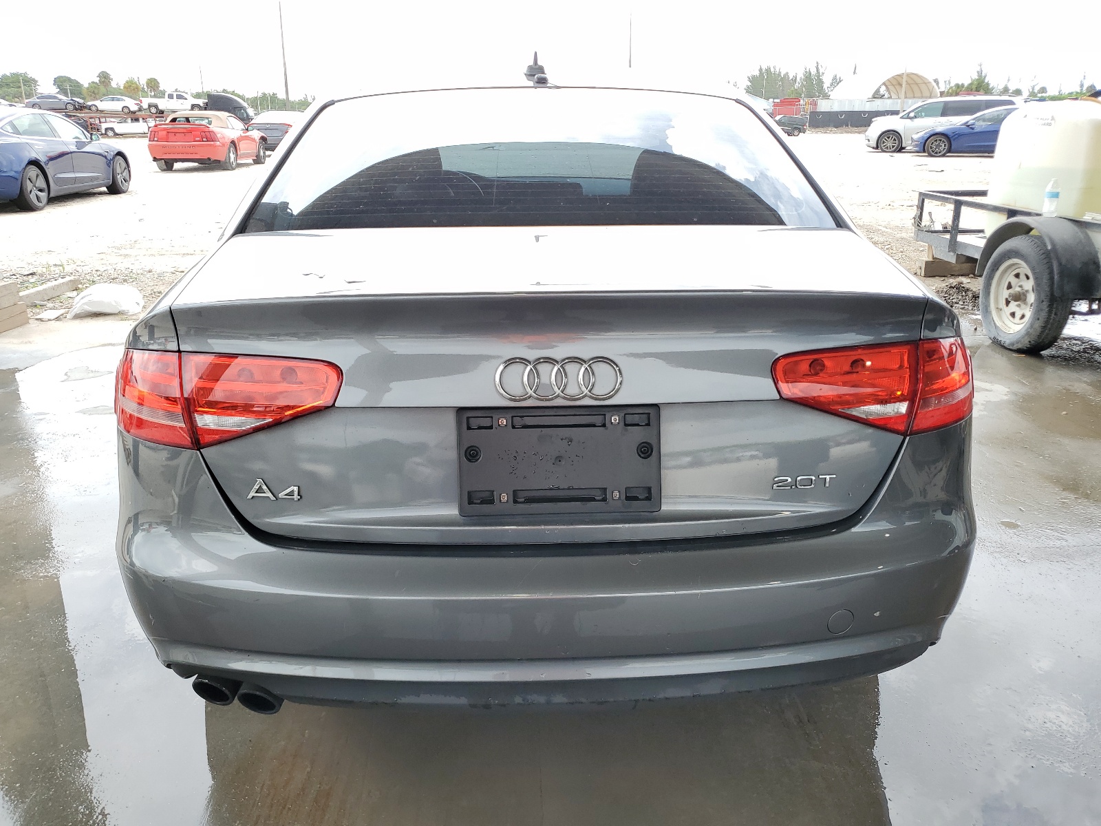 2013 Audi A4 Premium vin: WAUAFAFL0DA151489