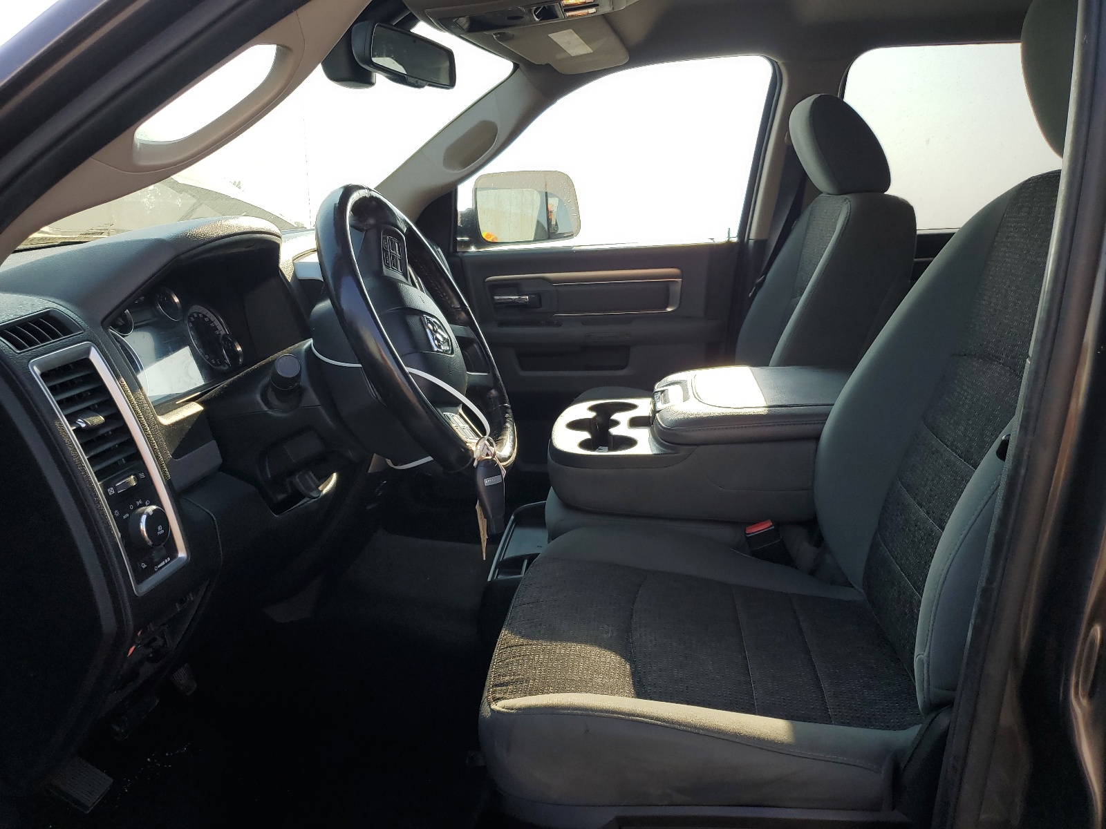 1C6RR7LT6GS326273 2016 Ram 1500 Slt