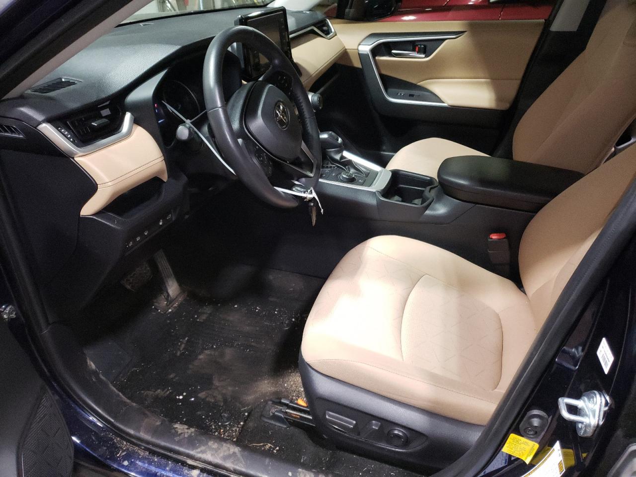 2020 Toyota Rav4 Xle VIN: JTMRWRFV0LD065165 Lot: 63274404