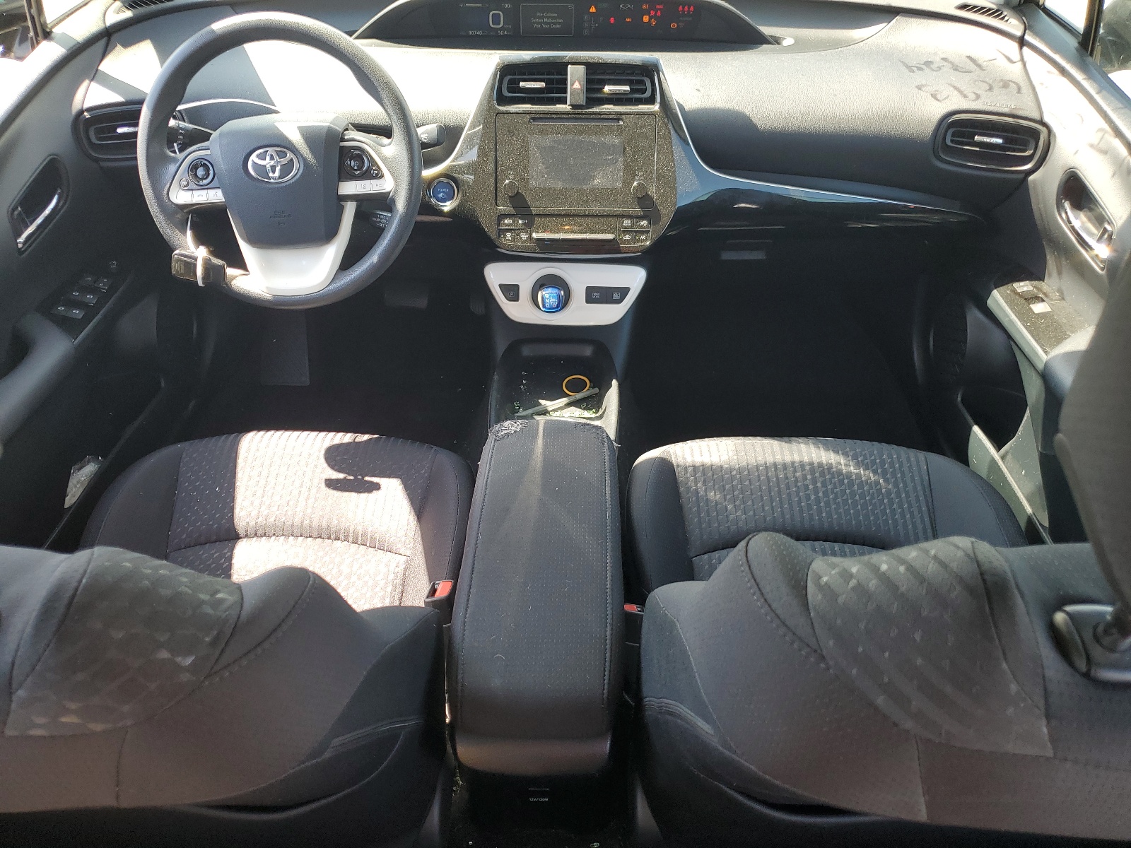 JTDKBRFU7J3066093 2018 Toyota Prius