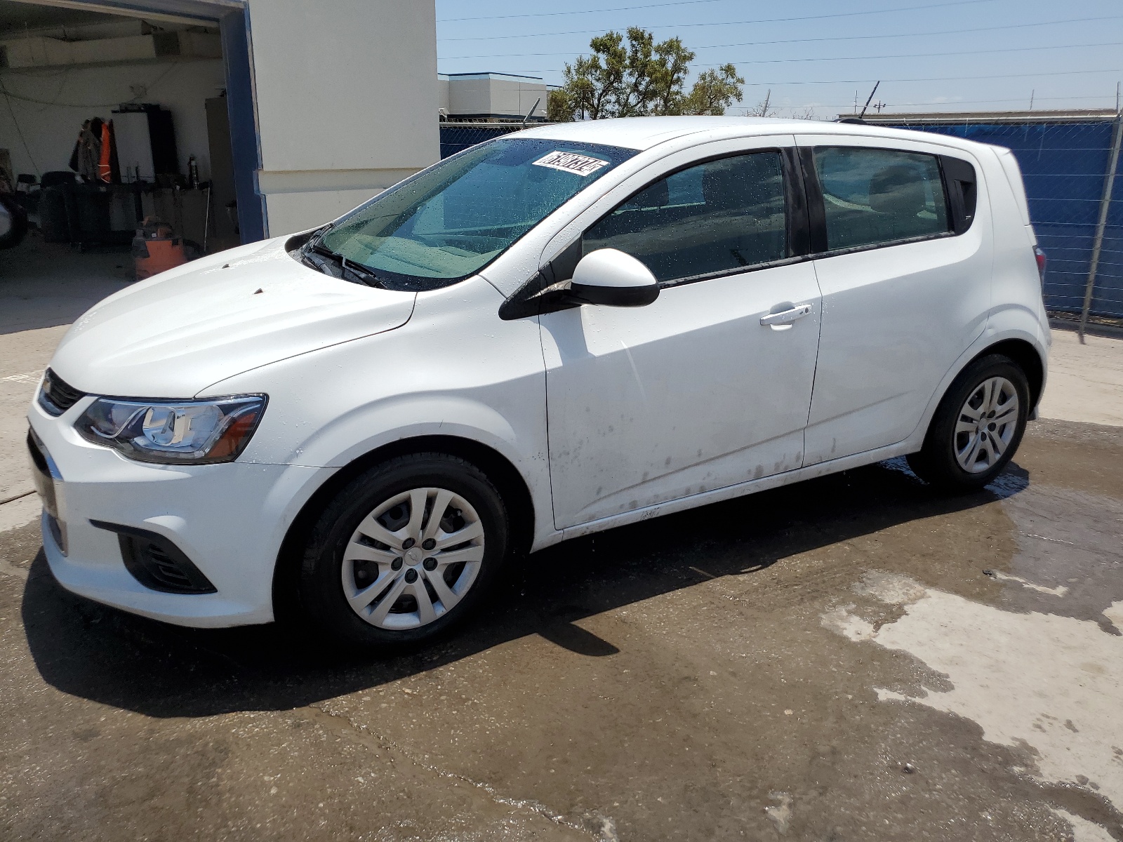 2020 Chevrolet Sonic vin: 1G1JG6SB7L4129537