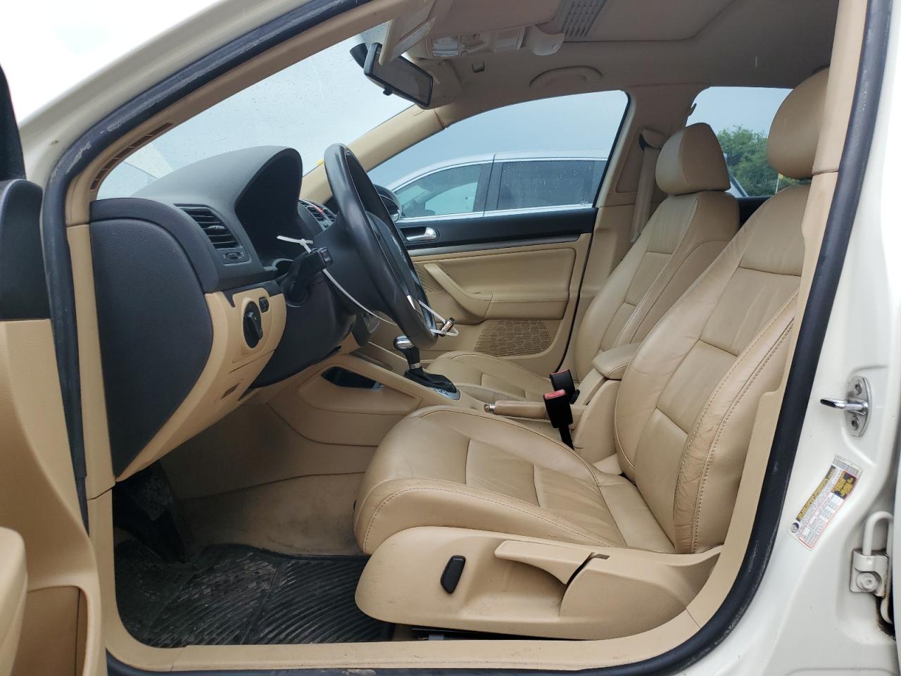 2008 Volkswagen Jetta Wolfsburg VIN: 3VWRJ81K98M015170 Lot: 61392294