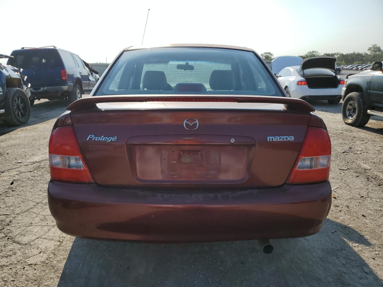 2003 Mazda Protege Dx VIN: JM1BJ225230106335 Lot: 61499124