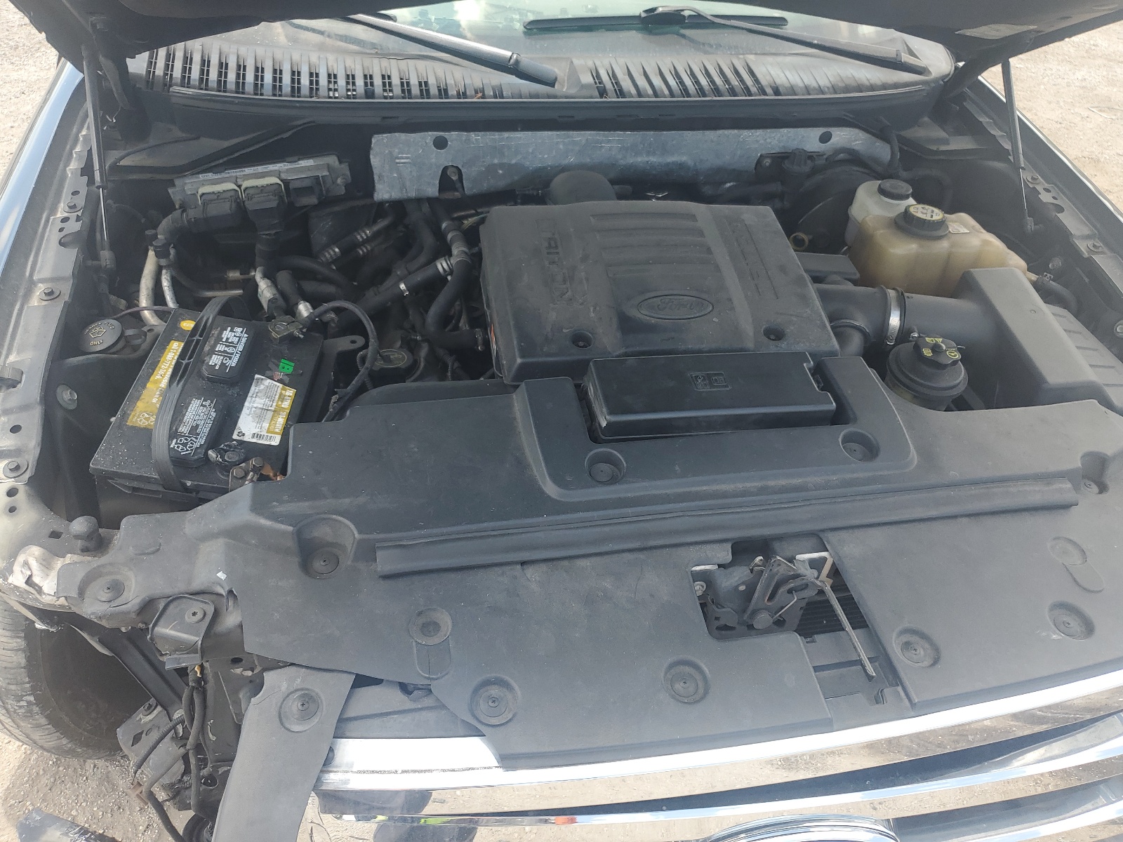 1FMFU15557LA56402 2007 Ford Expedition Xlt