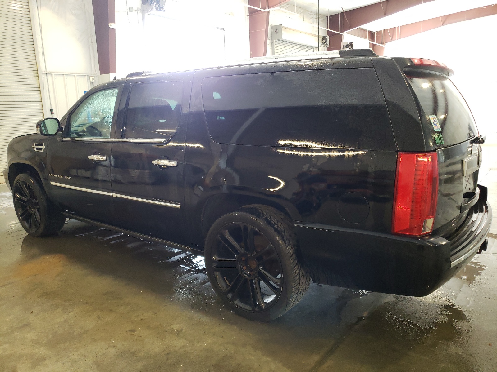 1GYUKJEF1AR106964 2010 Cadillac Escalade Esv Premium