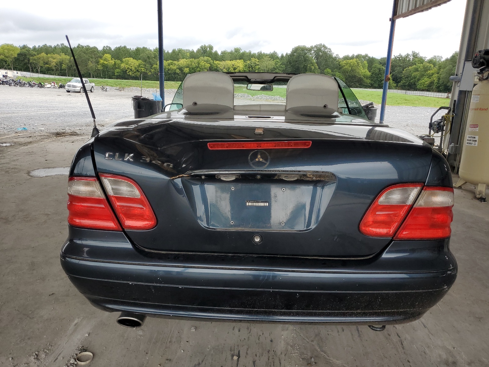 WDBLK65G92T117169 2002 Mercedes-Benz Clk 320