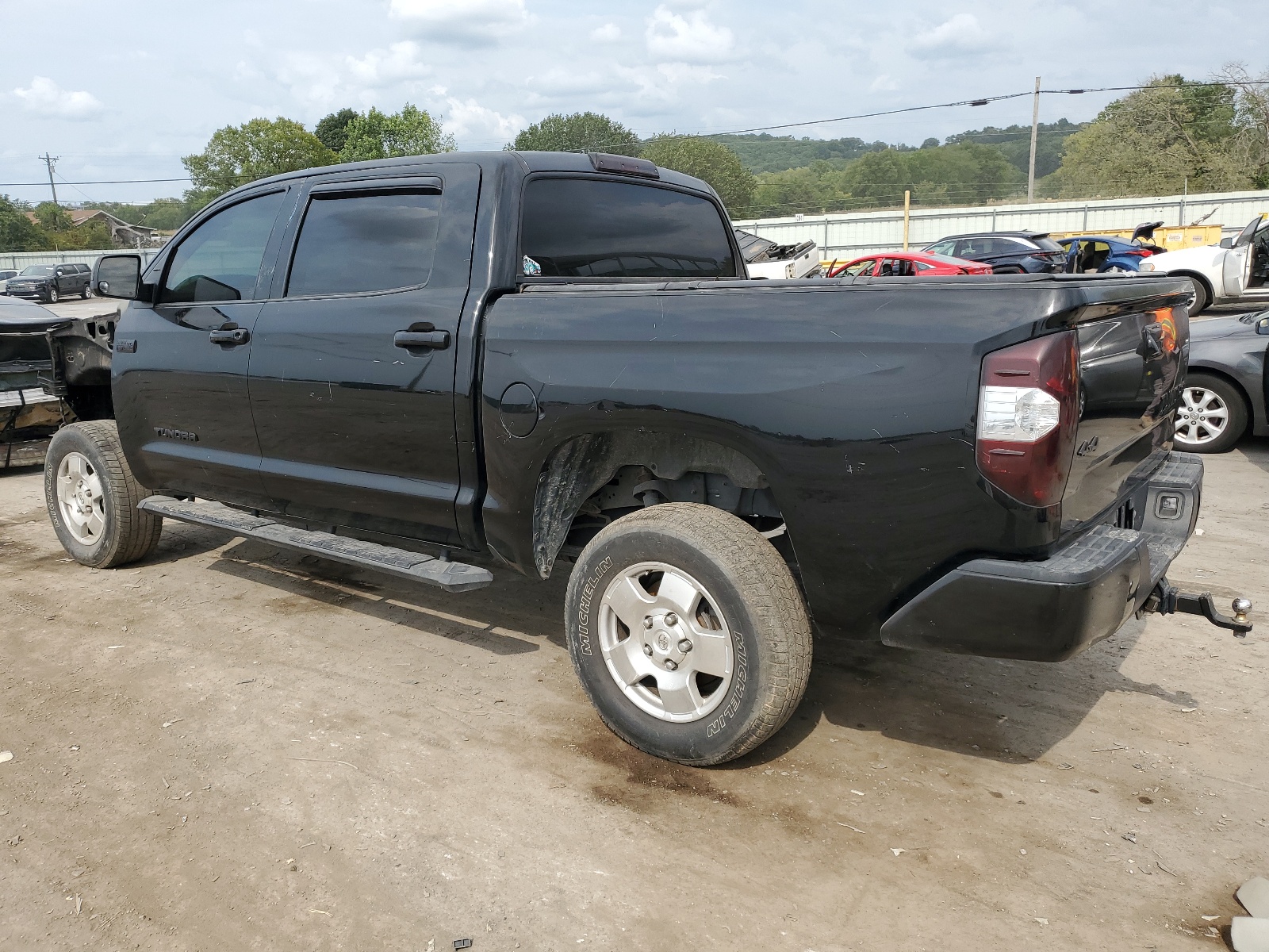 2017 Toyota Tundra Crewmax Sr5 vin: 5TFDW5F13HX635312