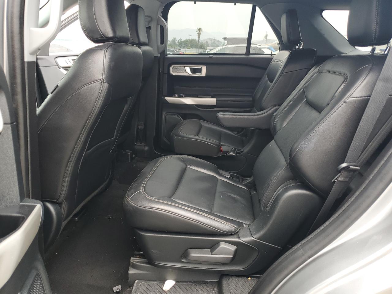 2021 Ford Explorer - Image 11
