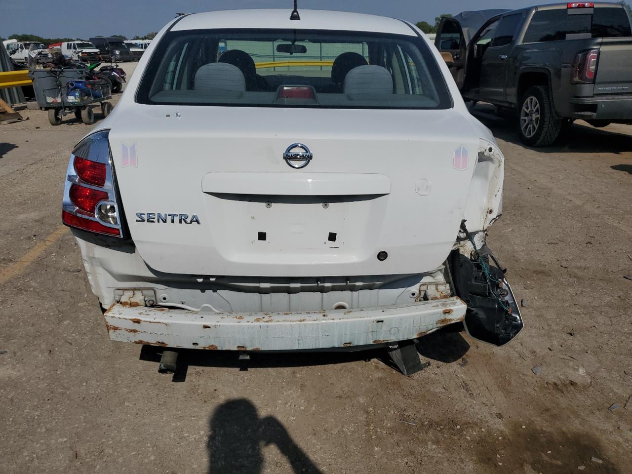 3N1AB61E68L610272 2008 Nissan Sentra 2.0