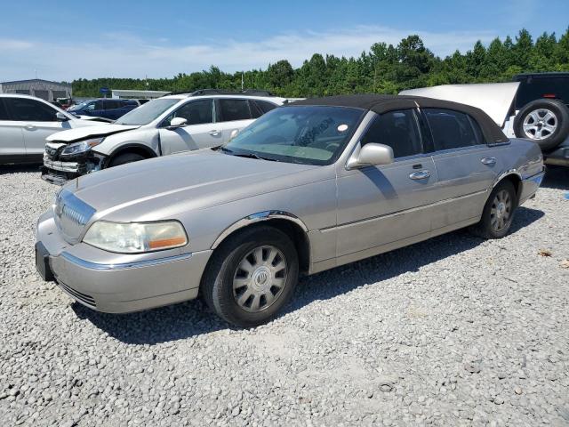 2003 Lincoln Town Car Executive продається в Memphis, TN - Rear End