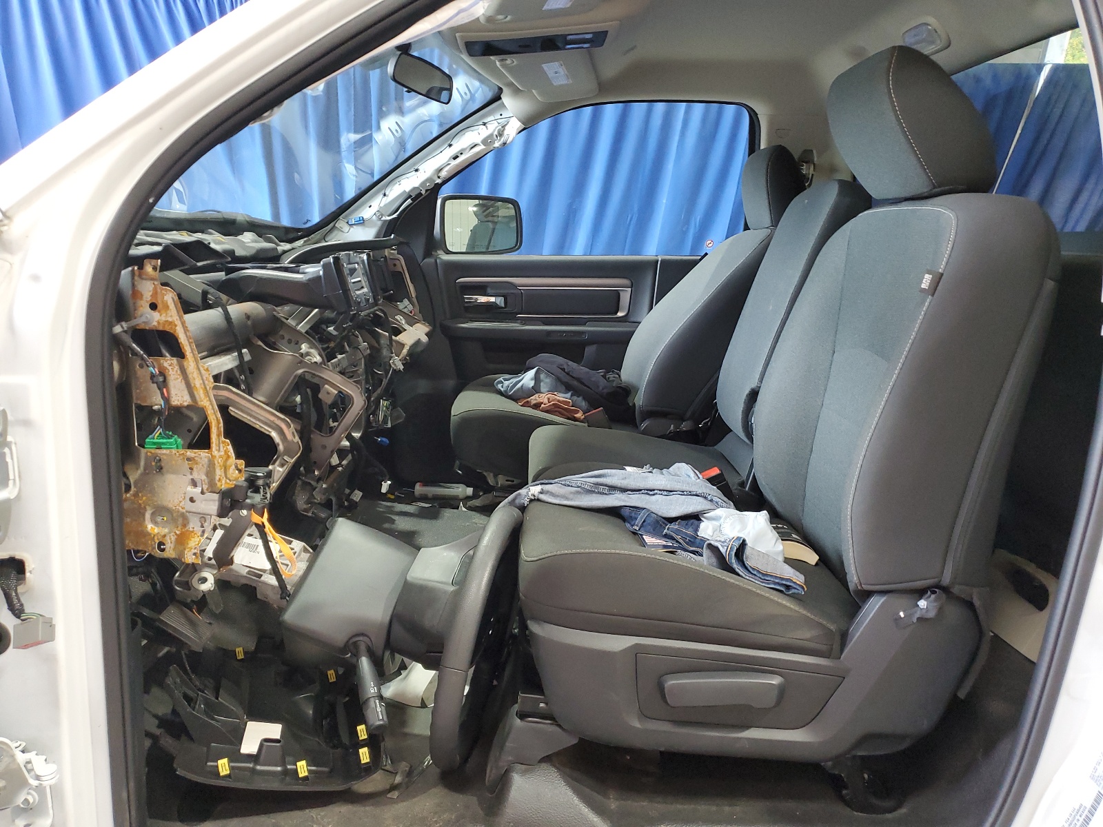 3C6JR6DG5PG605469 2023 Ram 1500 Classic Tradesman