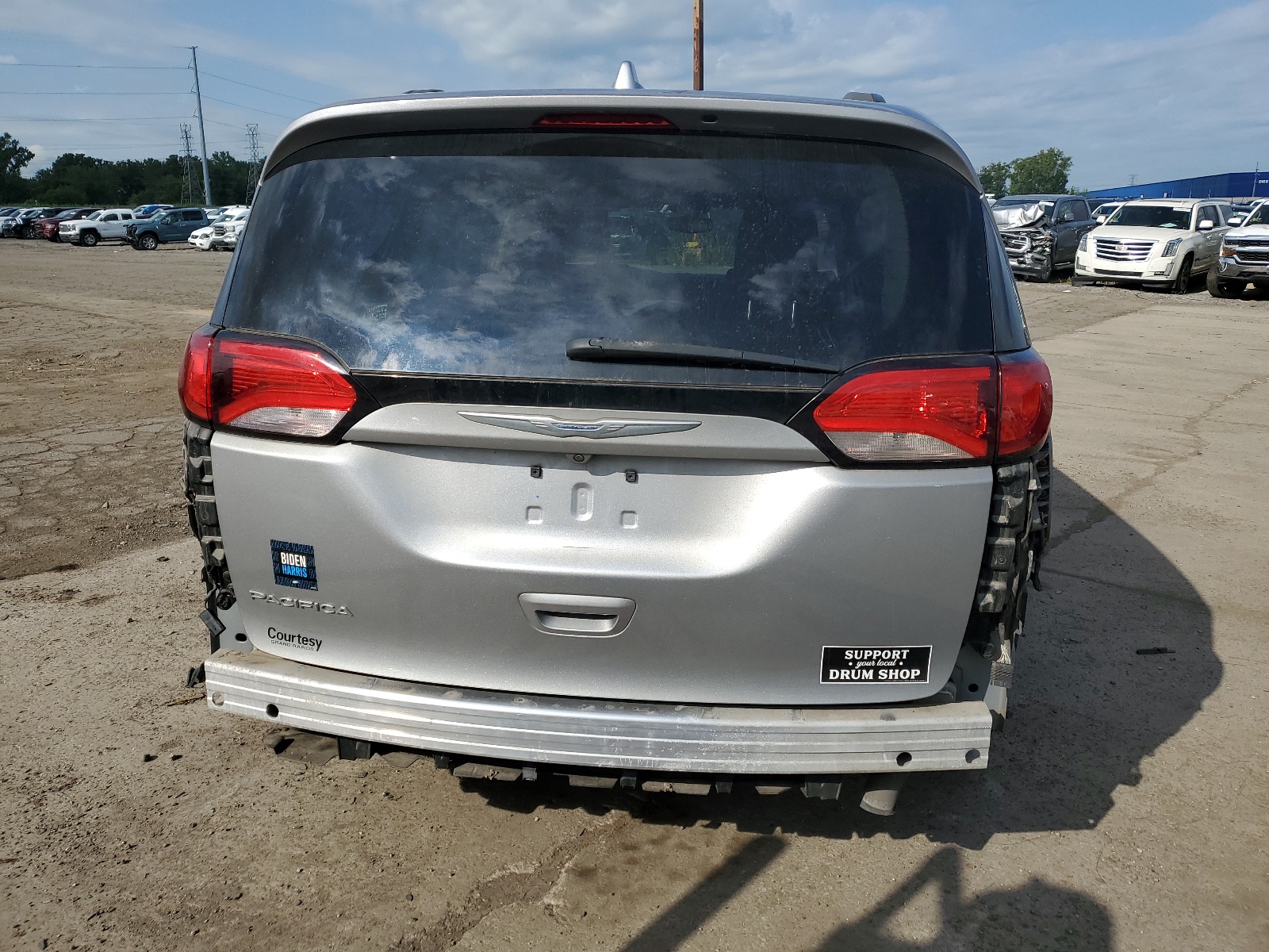 2C4RC1BGXHR711799 2017 Chrysler Pacifica Touring L