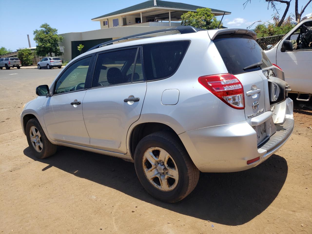 2010 Toyota RAV 4 - Image 2