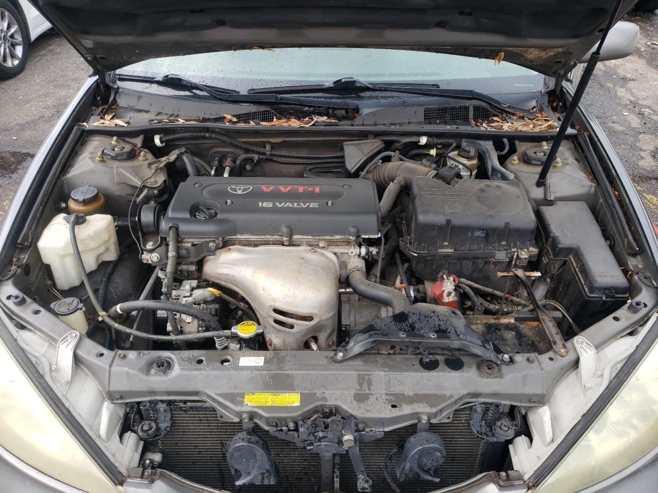 2004 Toyota Camry Le VIN: 4T1BE32K14U913998 Lot: 64759104