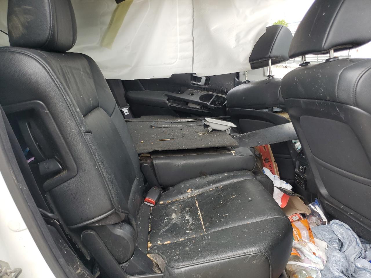 2014 Honda Pilot Touring VIN: 5FNYF4H9XEB502650 Lot: 64450384