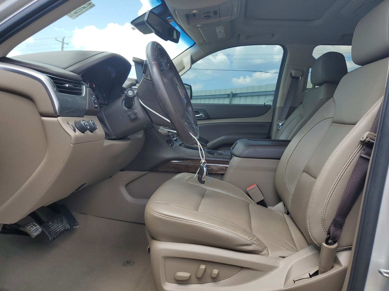 1GNSKBKC7KR286411 2019 Chevrolet Tahoe K1500 Lt