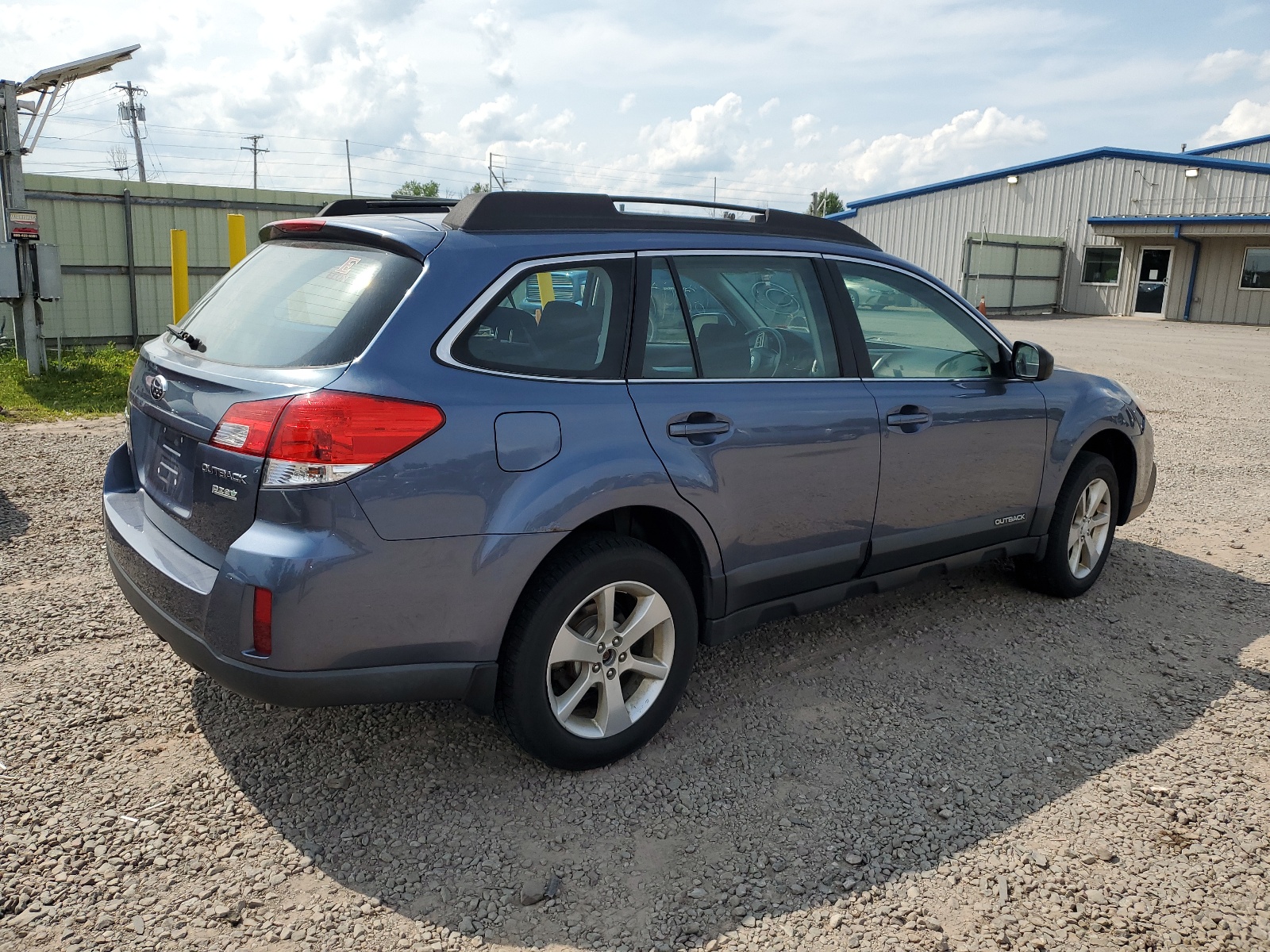 2014 Subaru Outback 2.5I vin: 4S4BRBAC5E3307099